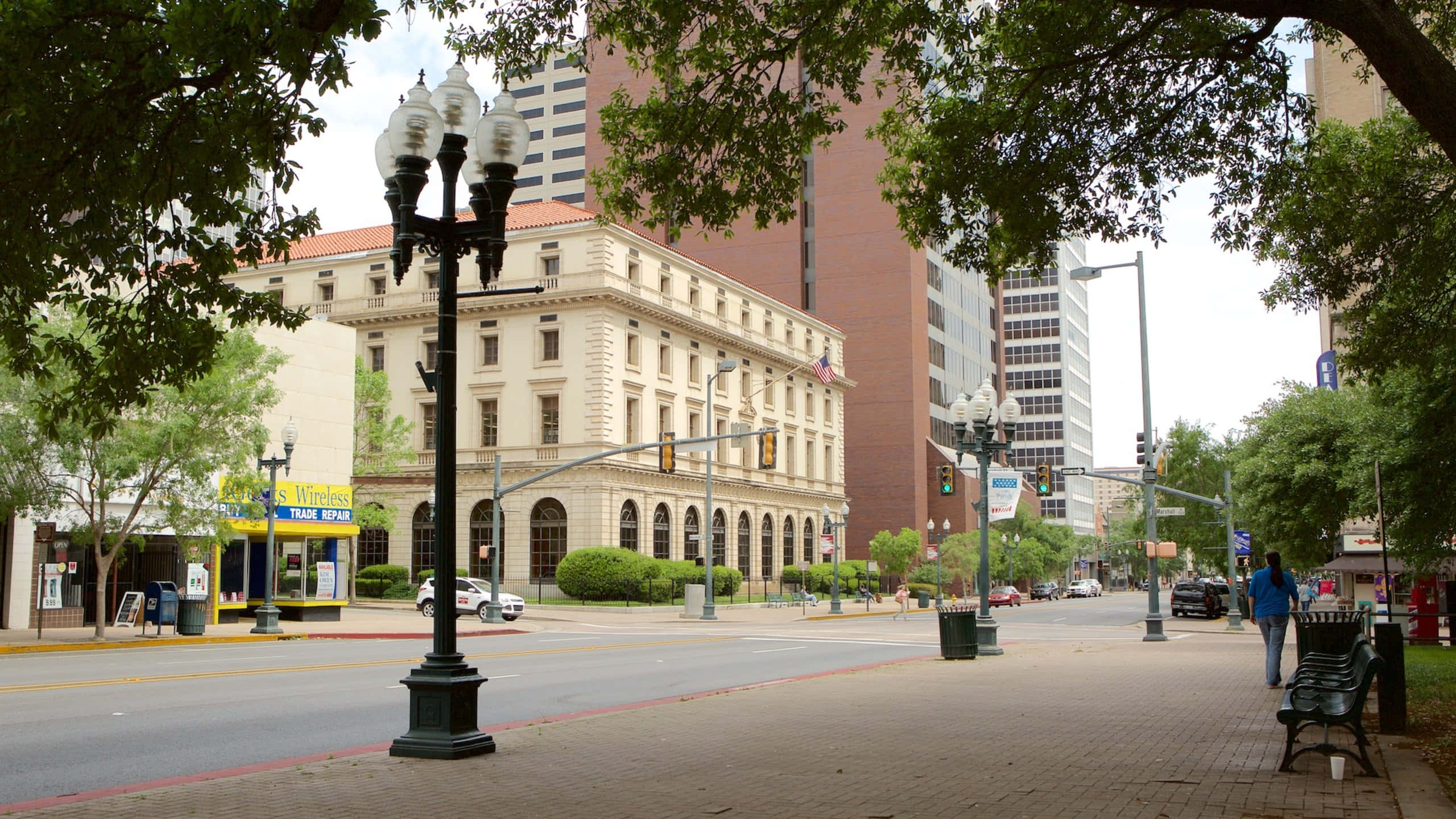 Shreveport, downtown street view, historic buildings, 2K Desktop Wallpaper