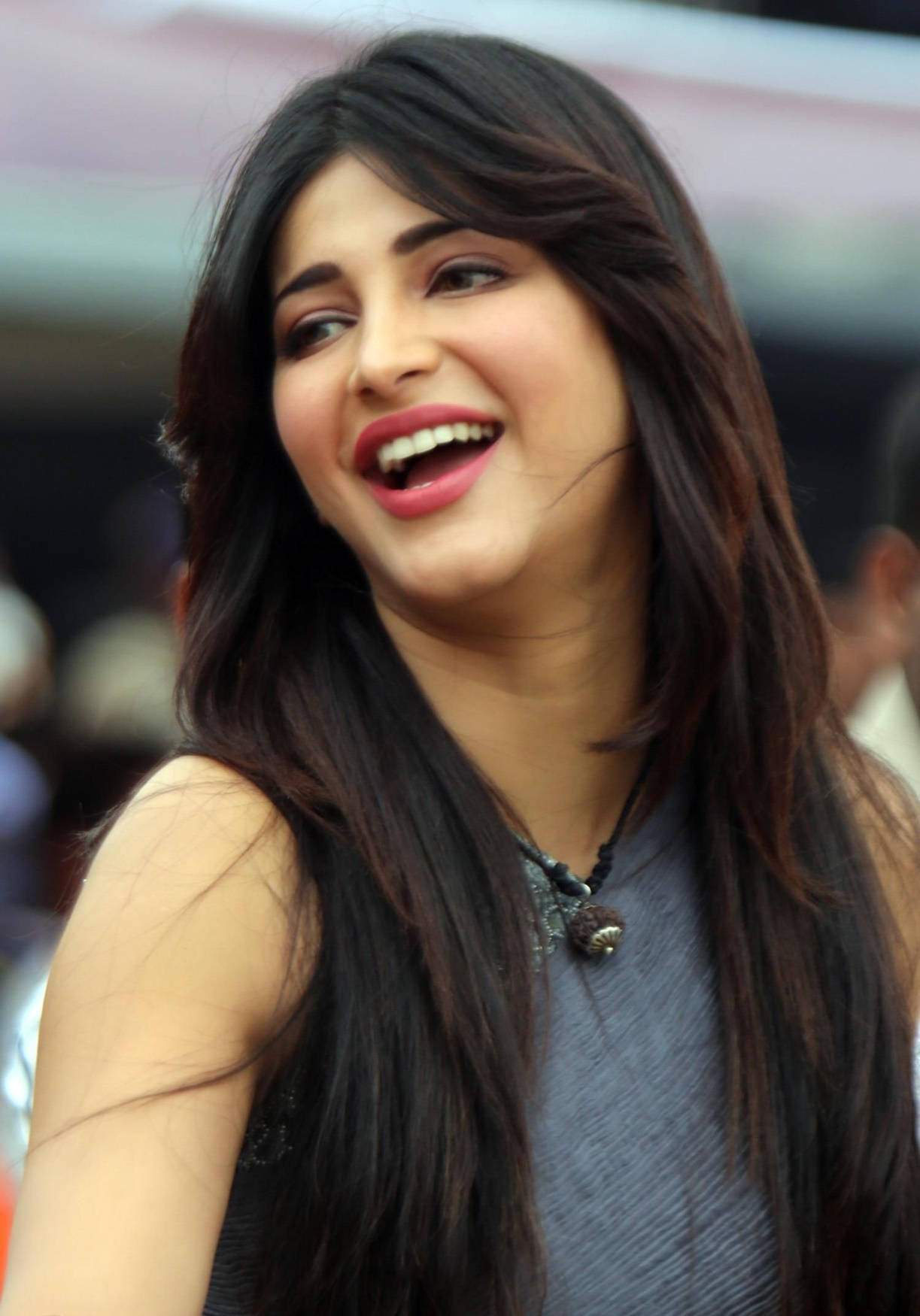 Shruti Hassan, HD, long dark hair, HD Phone Wallpaper