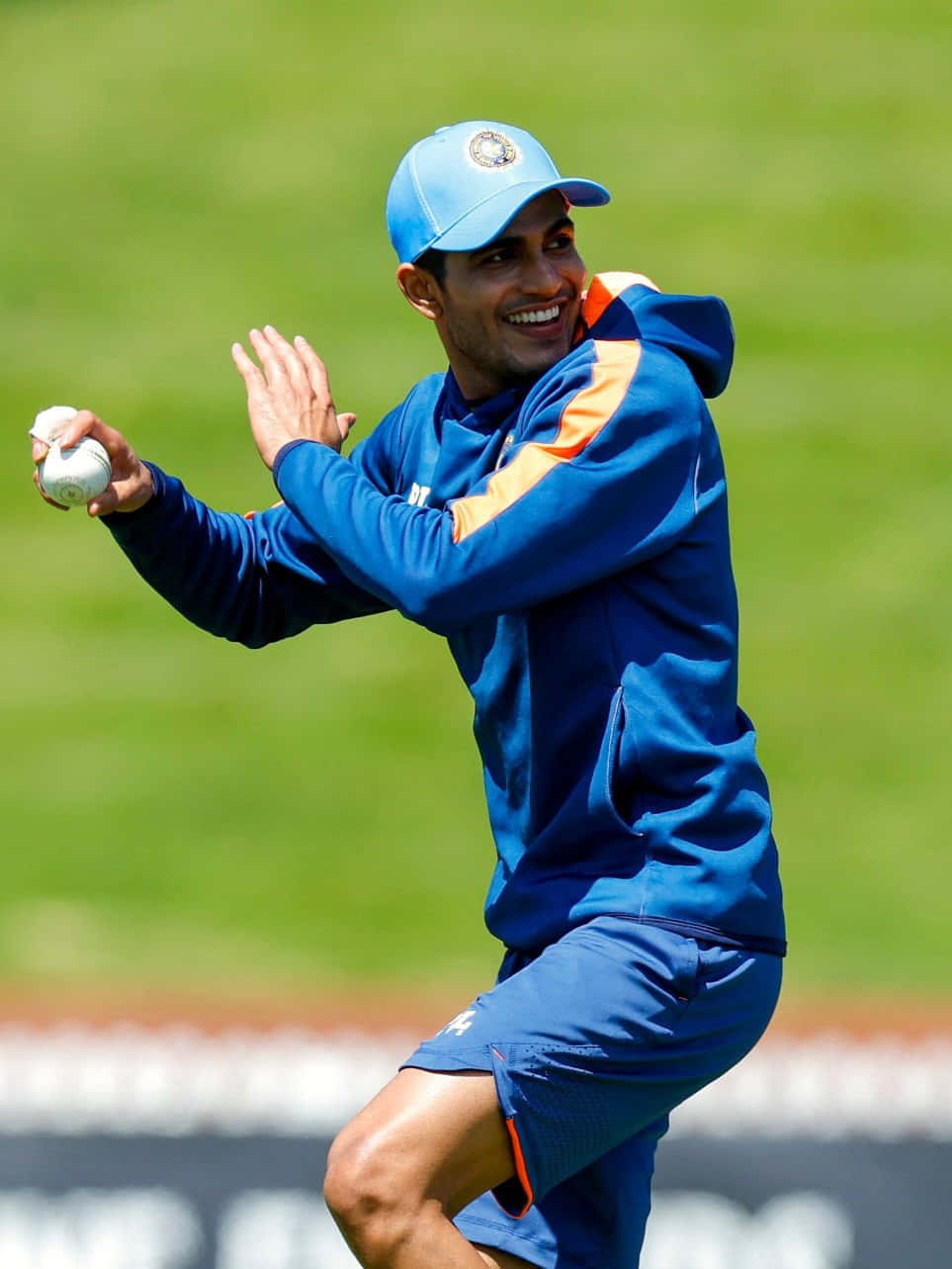 Shubman Gill, cricket player, blue gear, HD Phone Wallpaper