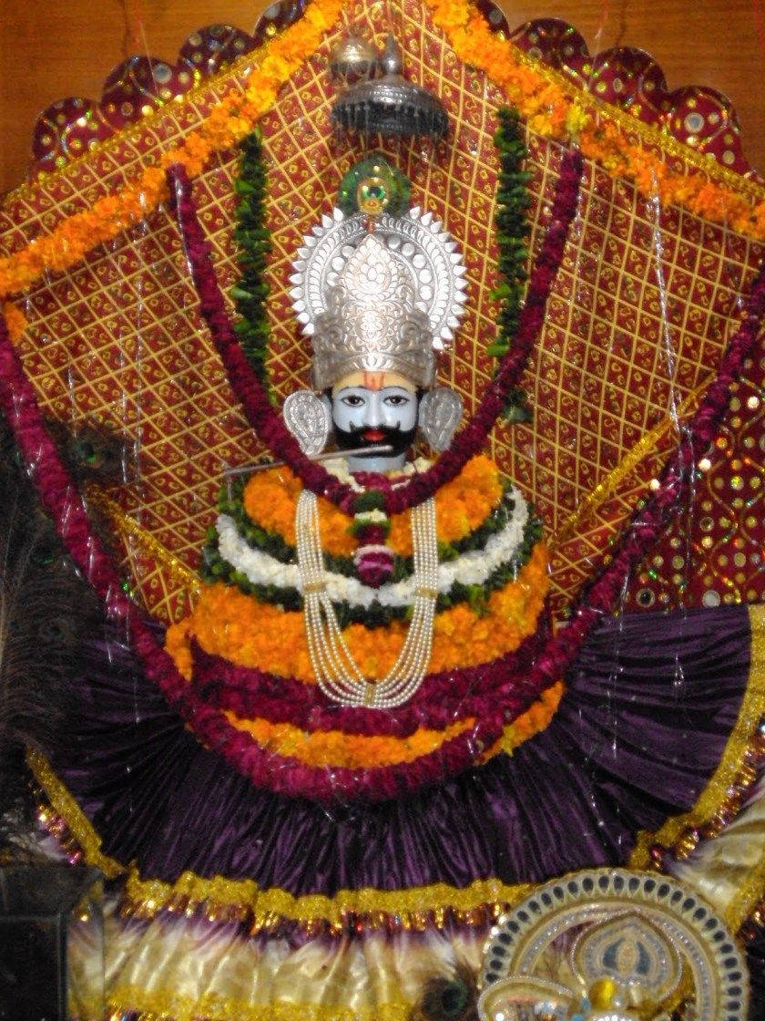 Shyam Baba, blue skin, silver crown, SD Phone Wallpaper