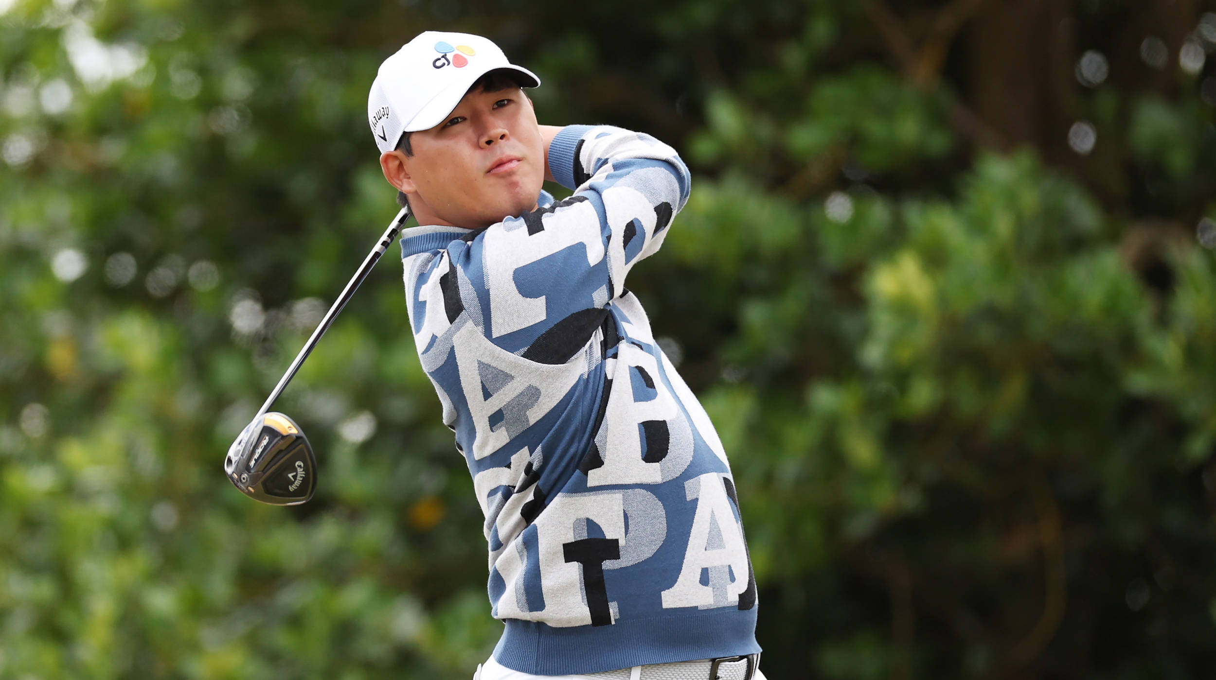Si Woo Kim, blue patterned sweater, golf club, Full HD Desktop Wallpaper