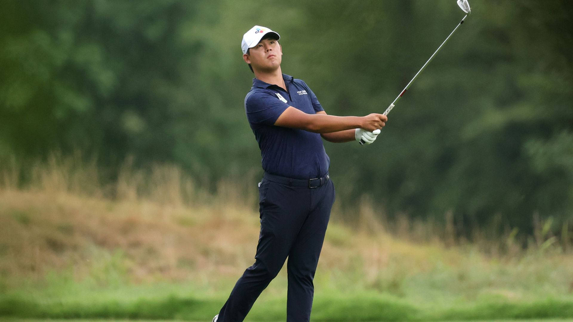 Si Woo Kim, navy attire, lush green course, Full HD Desktop Wallpaper