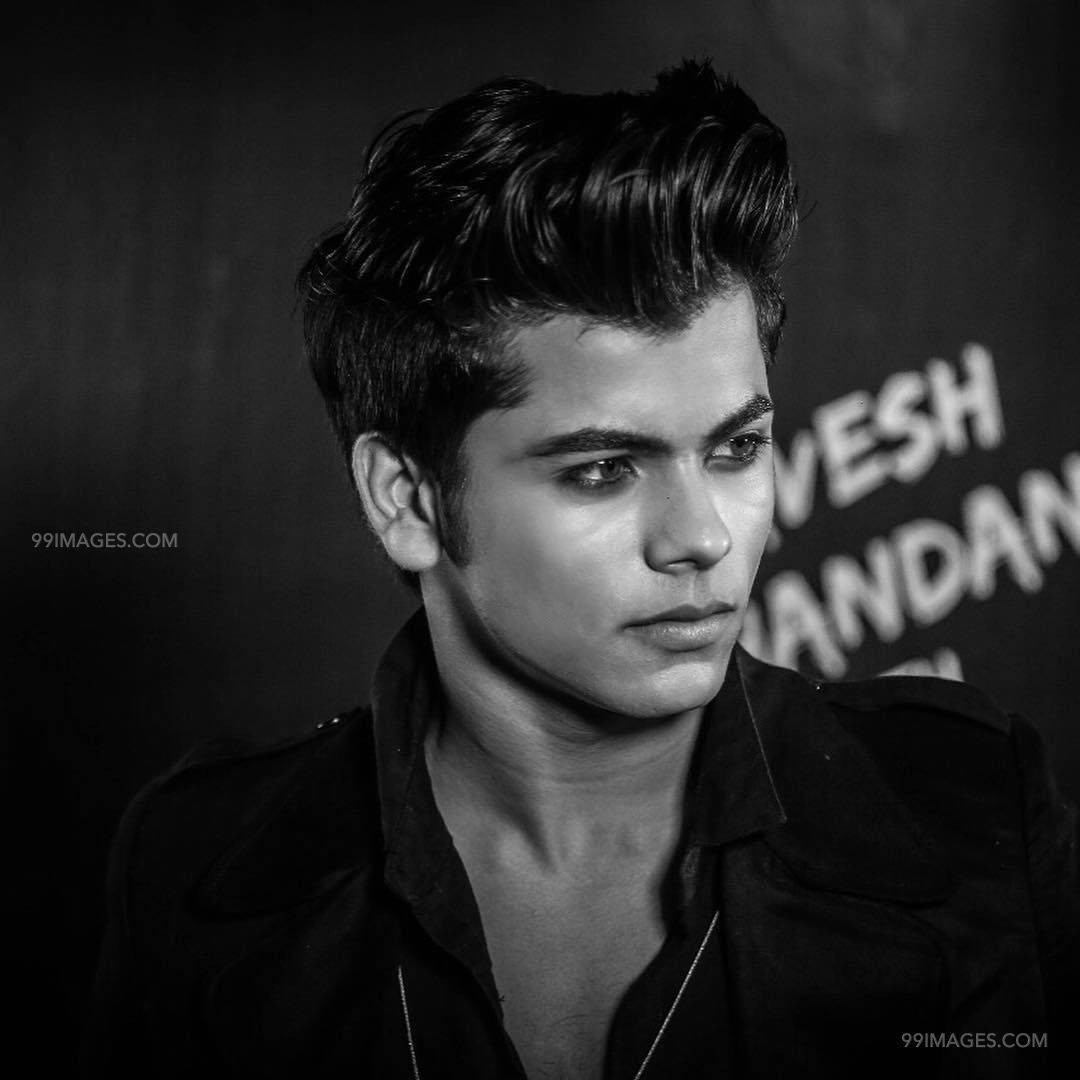 Siddharth Nigam, black and white portrait, young man, SD Desktop Wallpaper
