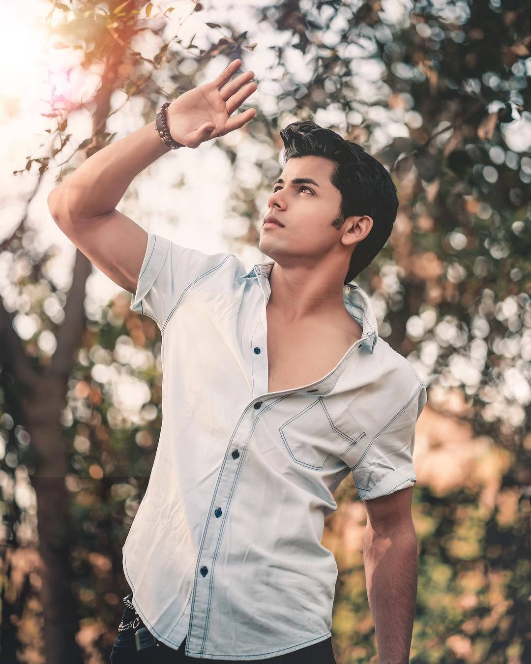Siddharth Nigam, sunlight, outdoors, HD Phone Wallpaper