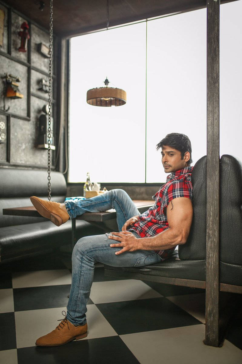 Sidharth Shukla, red plaid shirt, black leather booth, SD Phone Wallpaper