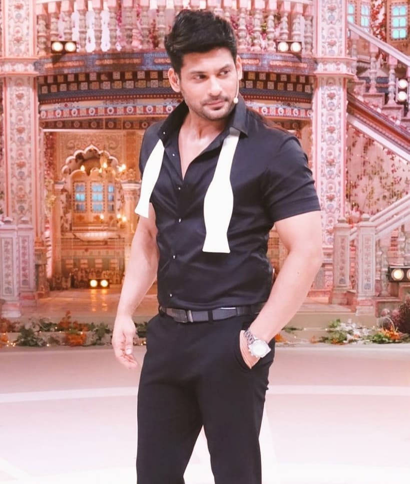 Sidharth Shukla, earset mic, black shirt, SD Phone Wallpaper