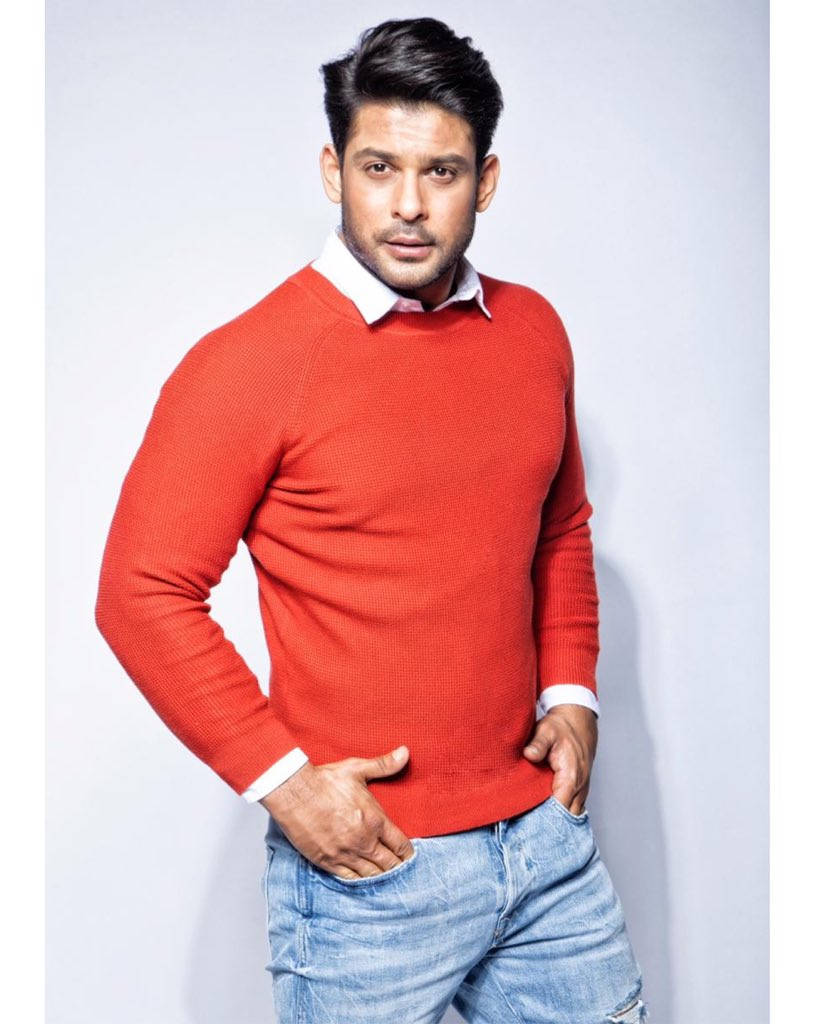 Sidharth Shukla, red sweater, blue jeans, SD Phone Wallpaper