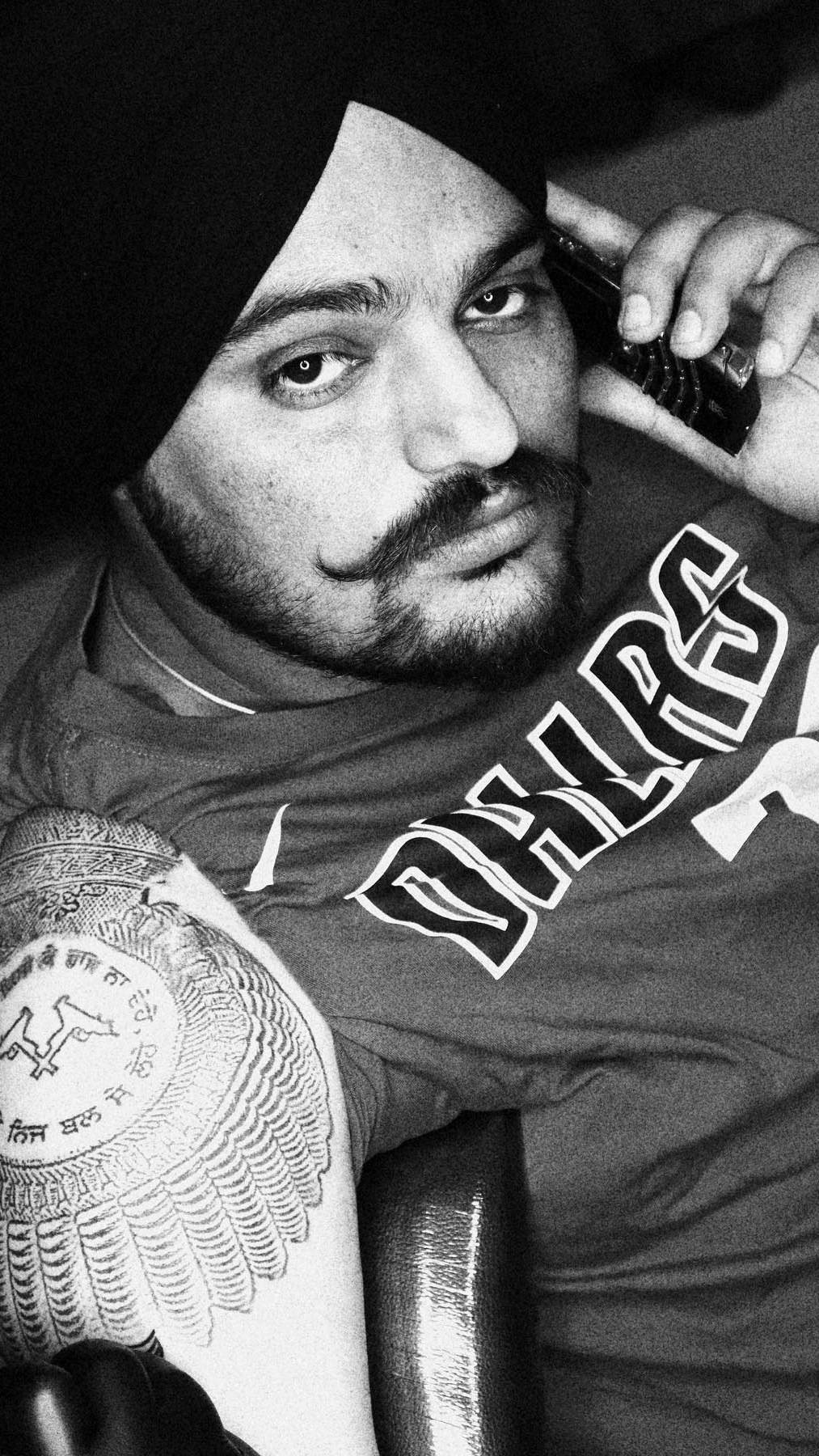 Sidhu Moose Wala, turban, phone, HD Phone Wallpaper