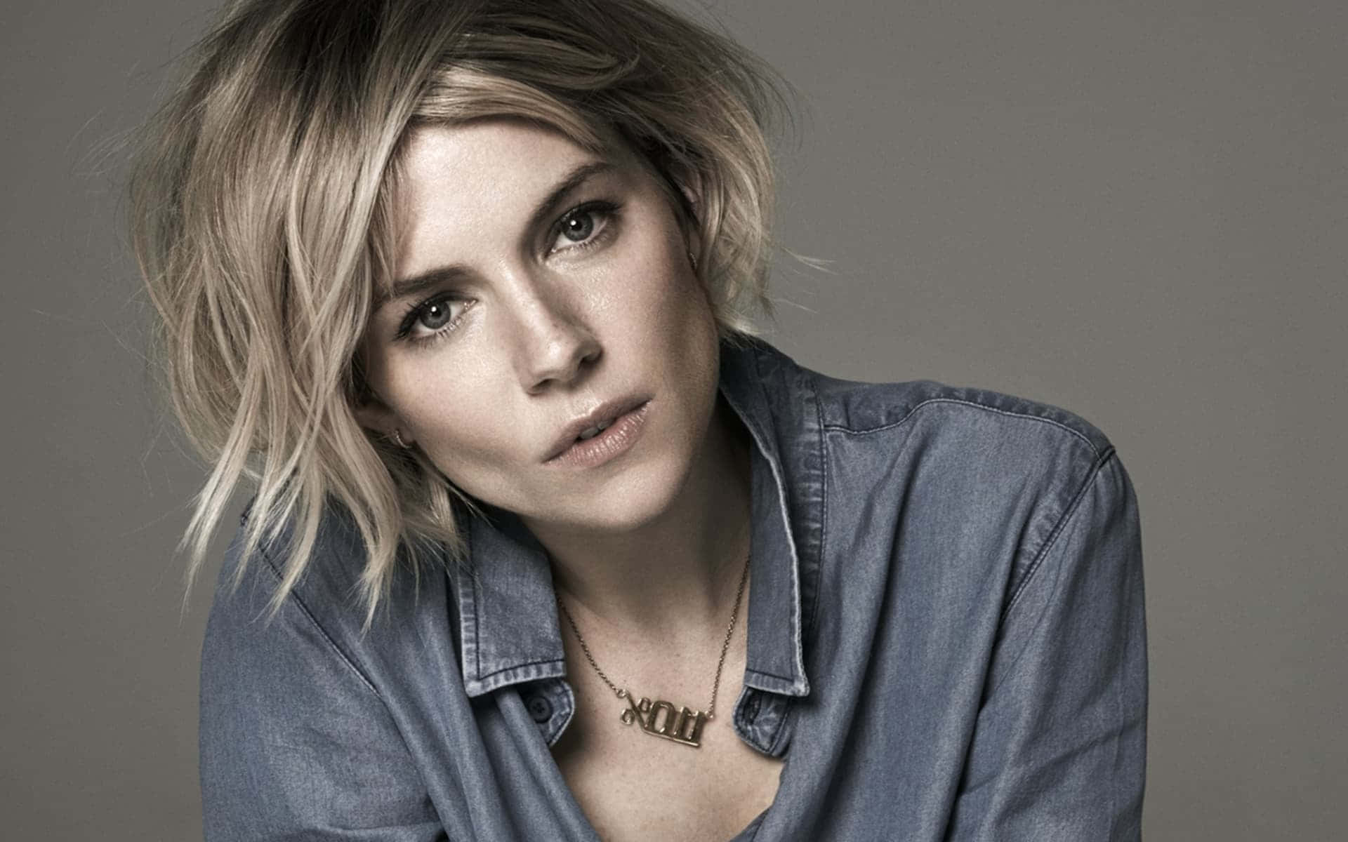 Sienna Miller, tousled blonde hair, denim shirt, Full HD Desktop Wallpaper