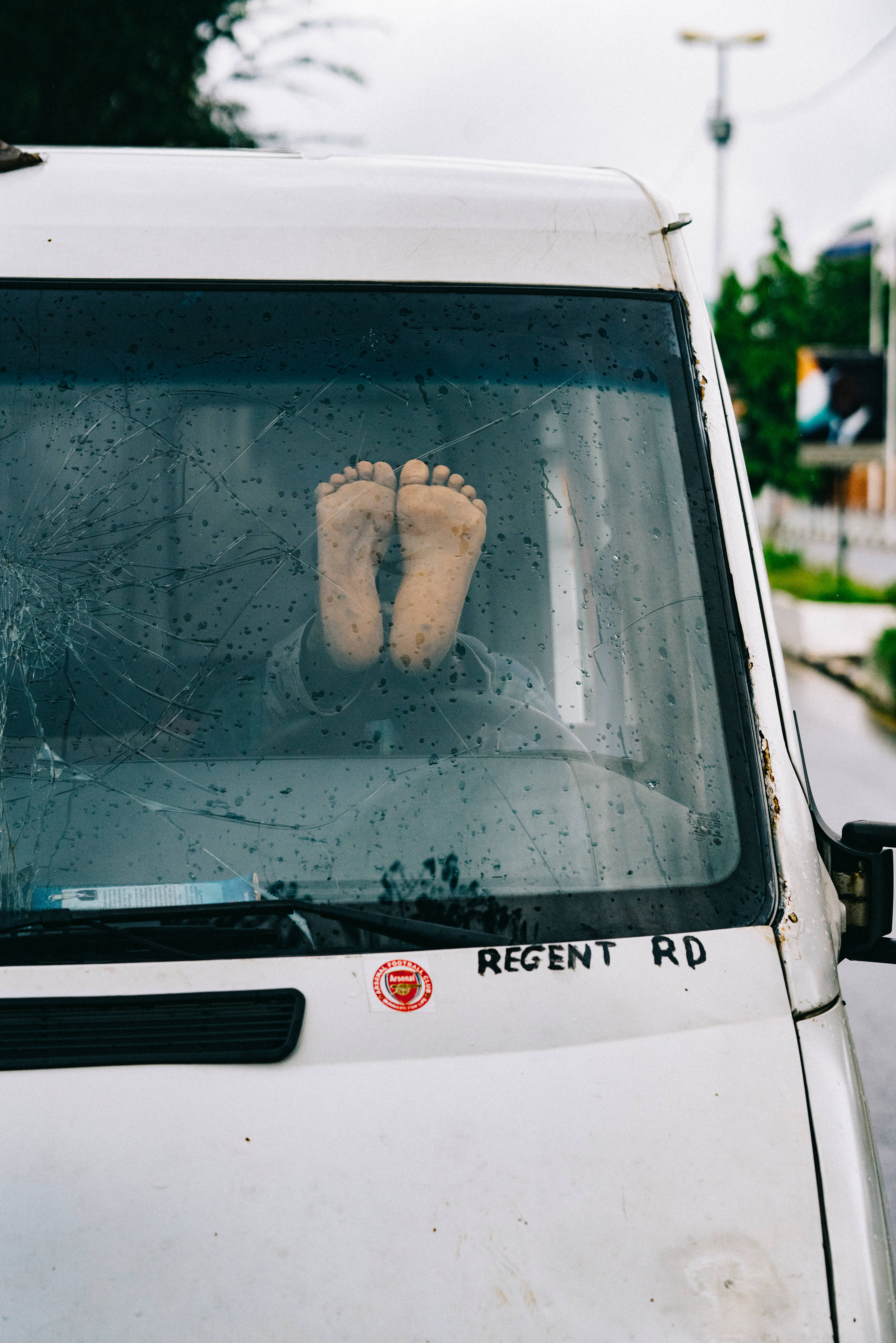 Sierra Leone, white van, cracked windshield, 8K Phone Wallpaper
