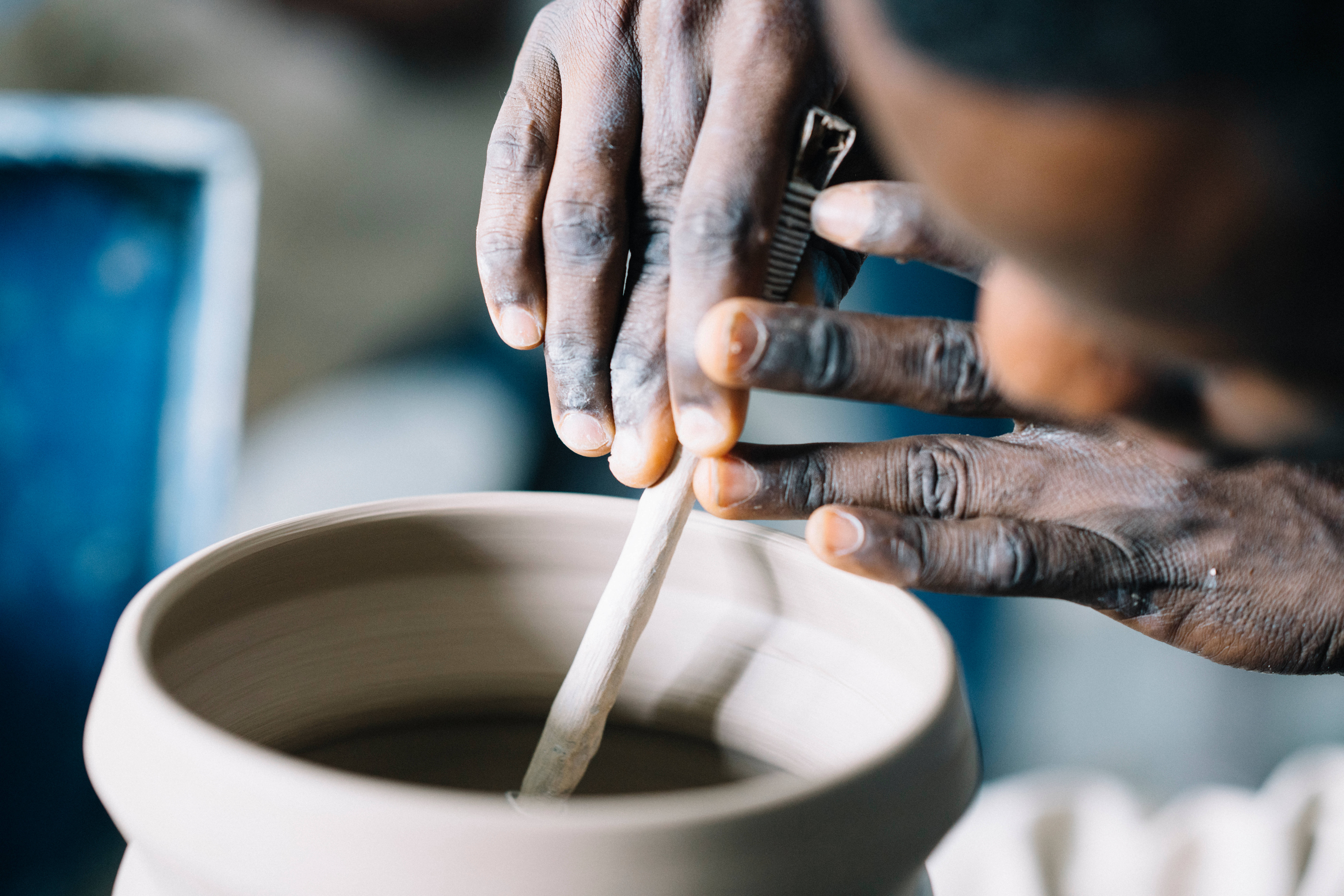 Sierra Leone, pottery wheel, wet clay, 8K Desktop Wallpaper