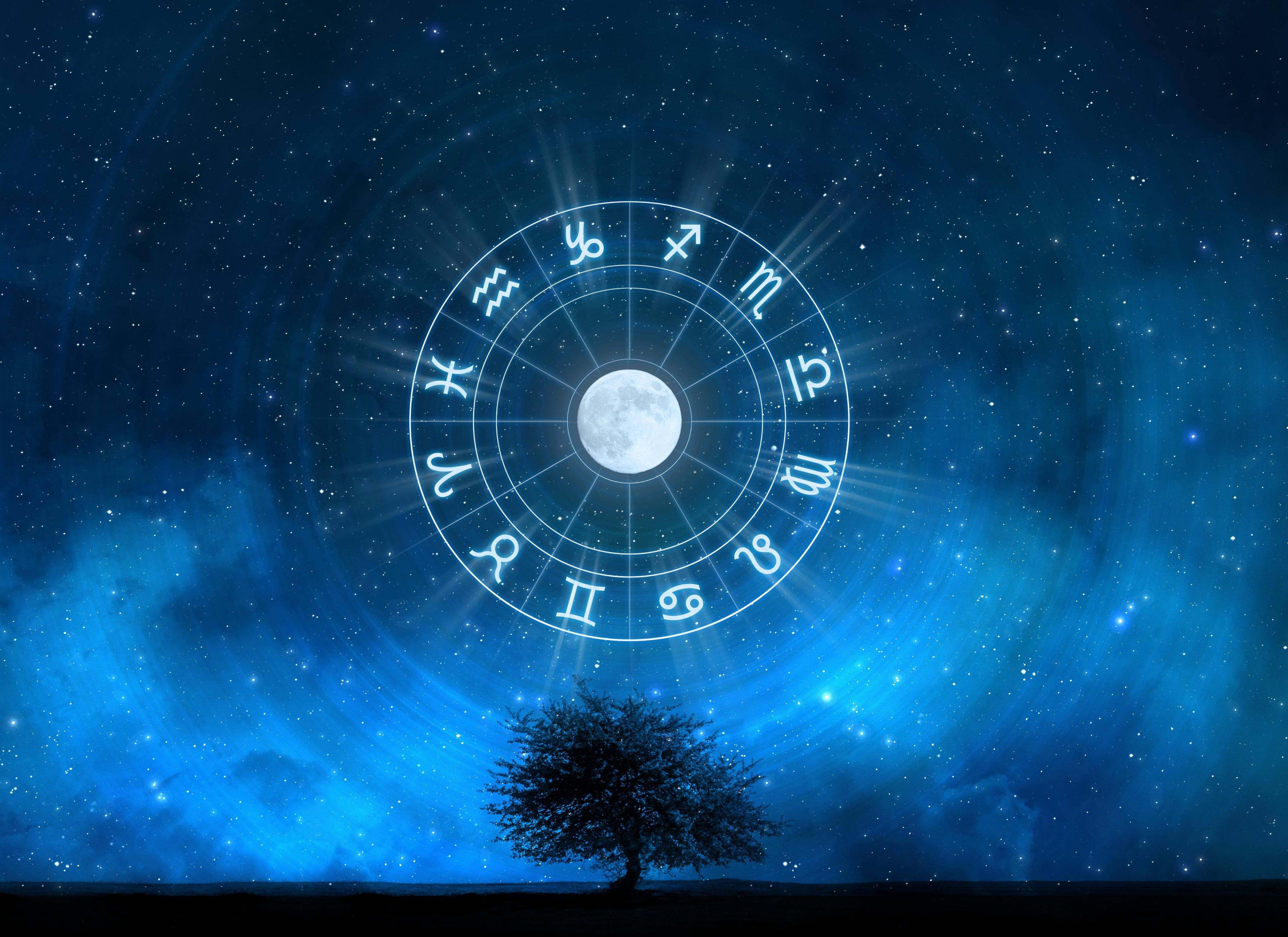zodiac wheel, full moon, starry blue night sky, 5K Desktop Wallpaper