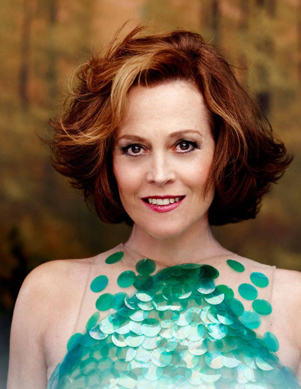 Sigourney Weaver, mermaid dress, shimmering green sequined top, HD Phone Wallpaper