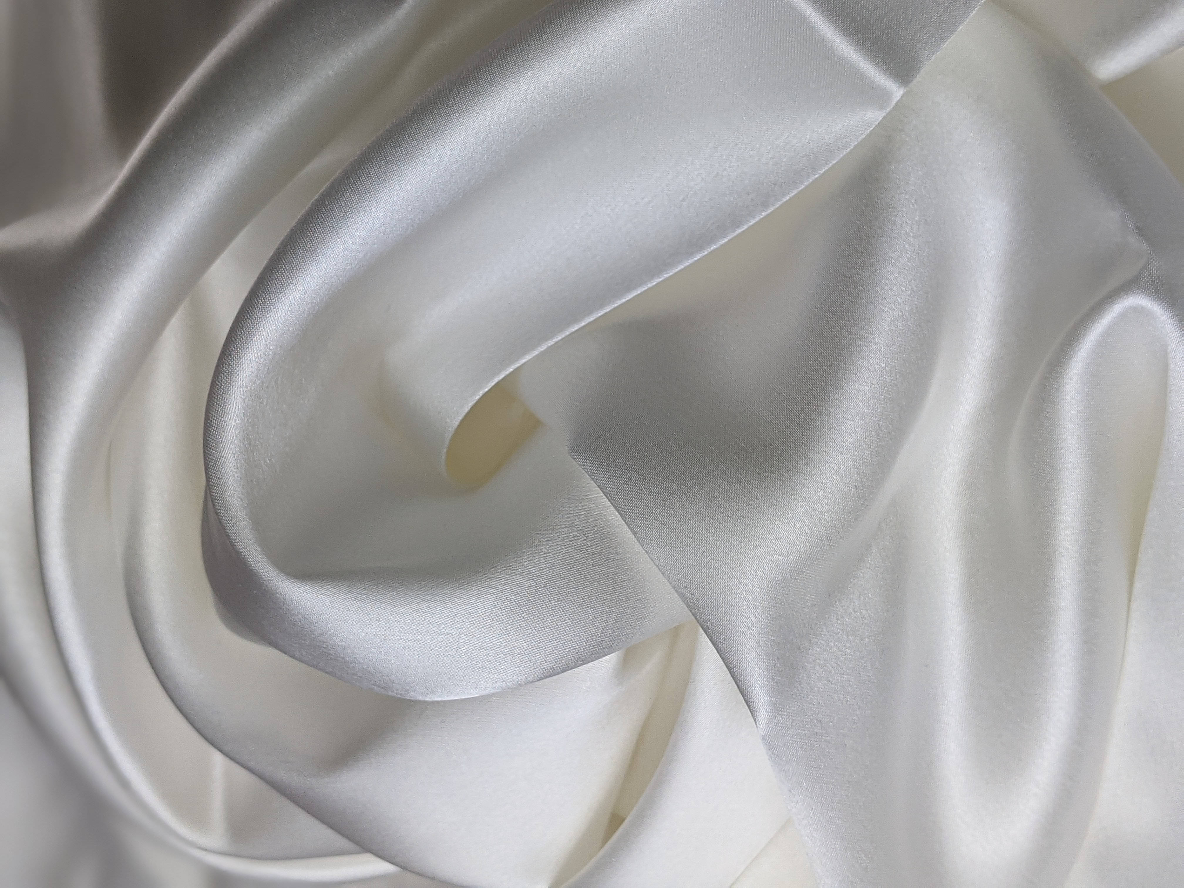 velvety white silk fabric, luxurious white satin fabric, soft folds, 4K Desktop Wallpaper
