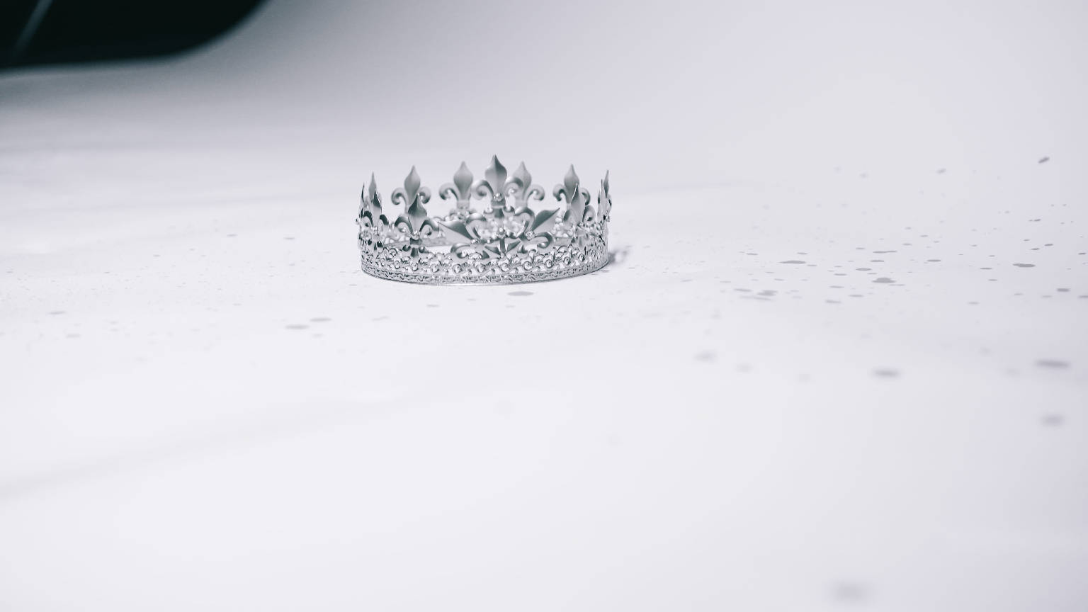 silver glitter crown ring, fleur-de-lis details, sparkling gems, HD Desktop Wallpaper