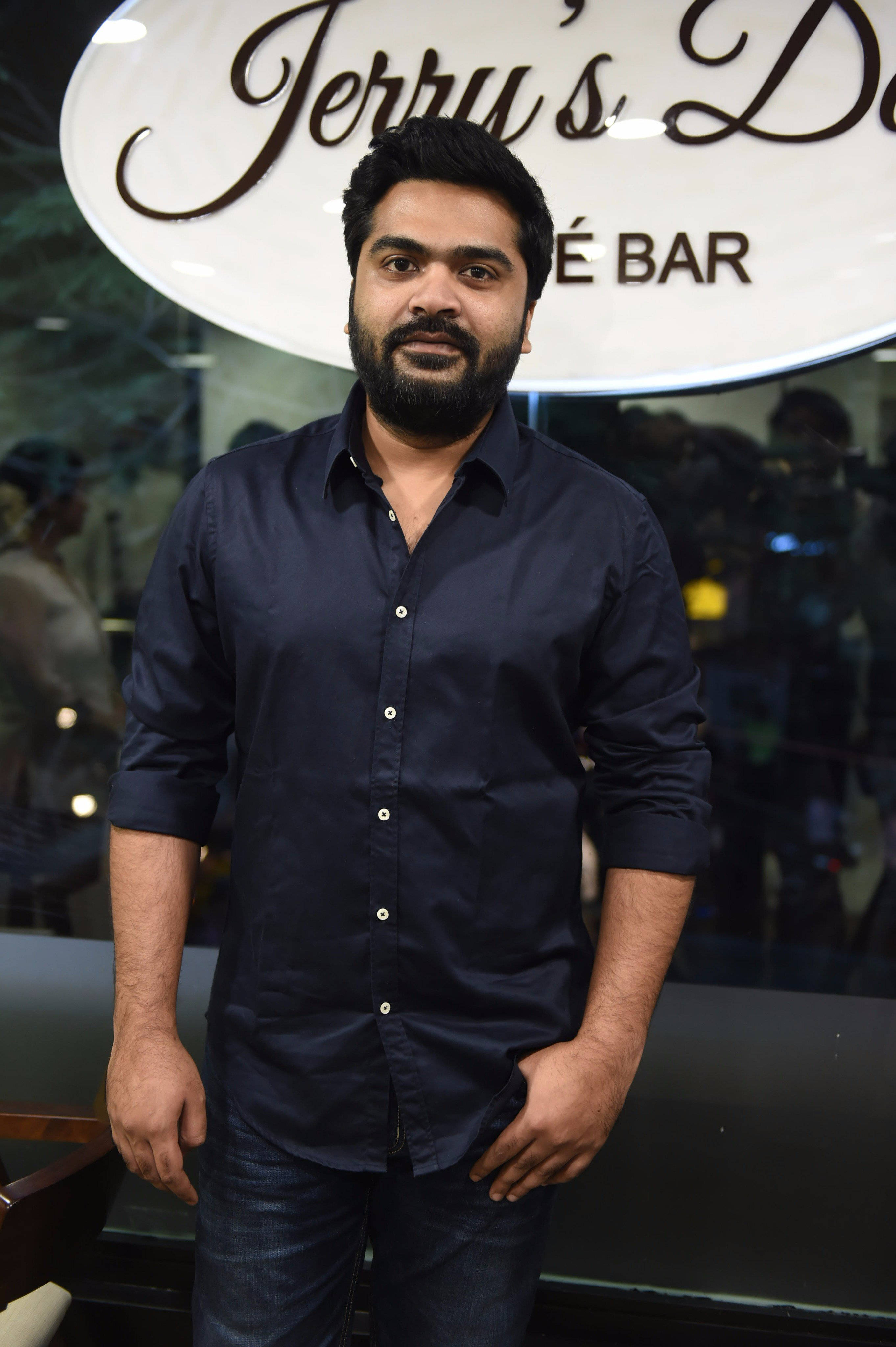 Simbu, navy blue shirt, café bar sign, 4K Phone Wallpaper