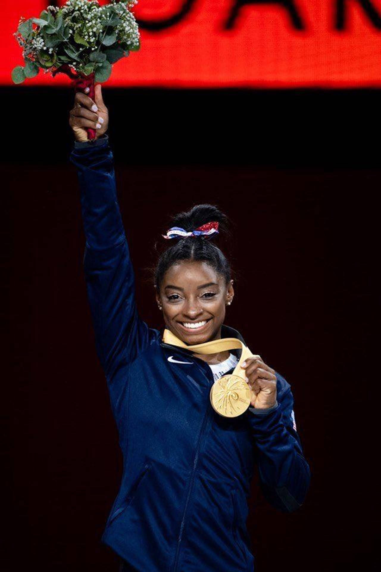 Simon Biles, gold medal, floral bouquet, Full HD Phone Wallpaper
