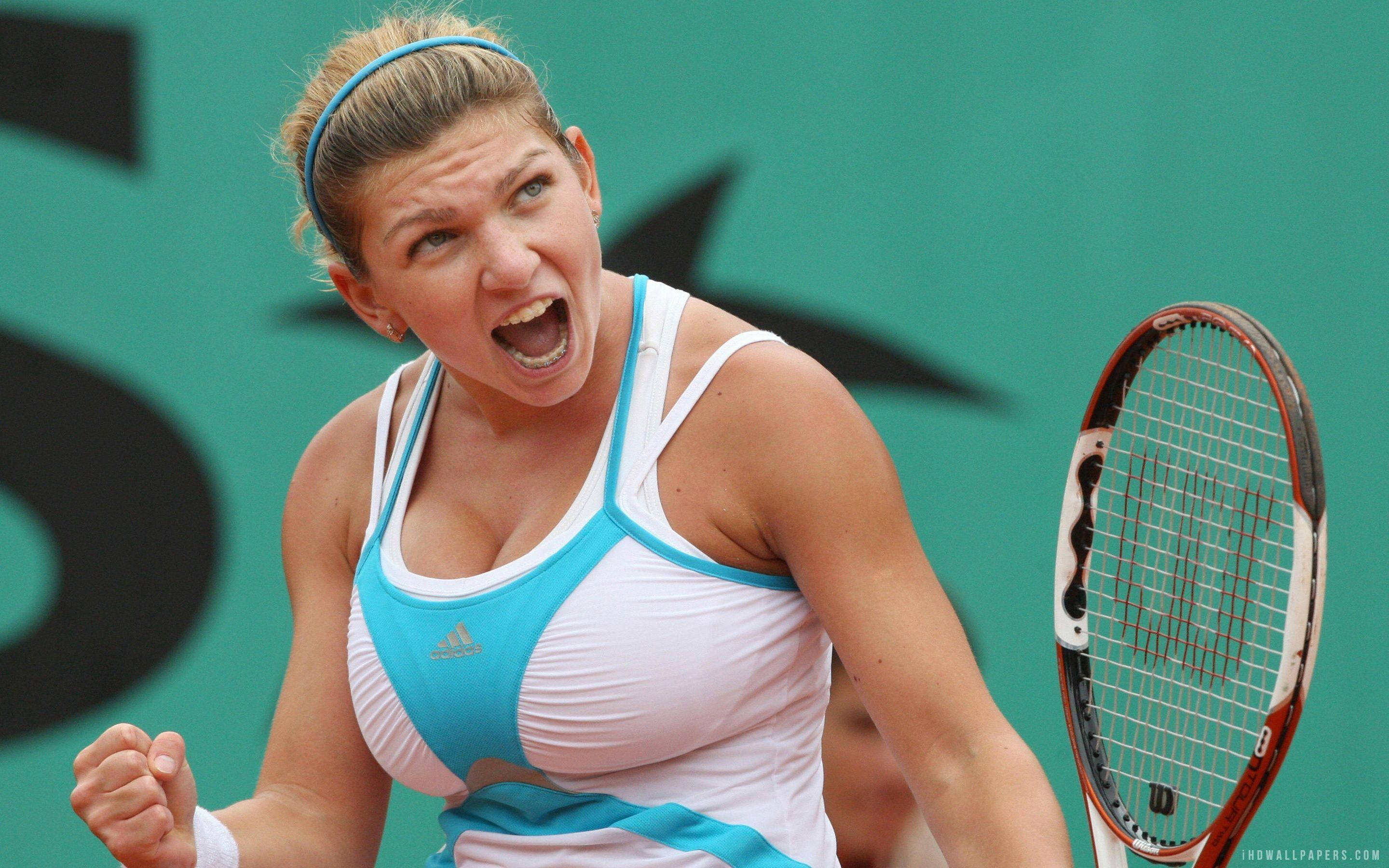 Simona Halep, forehand stroke, clay court, 2K Desktop Wallpaper