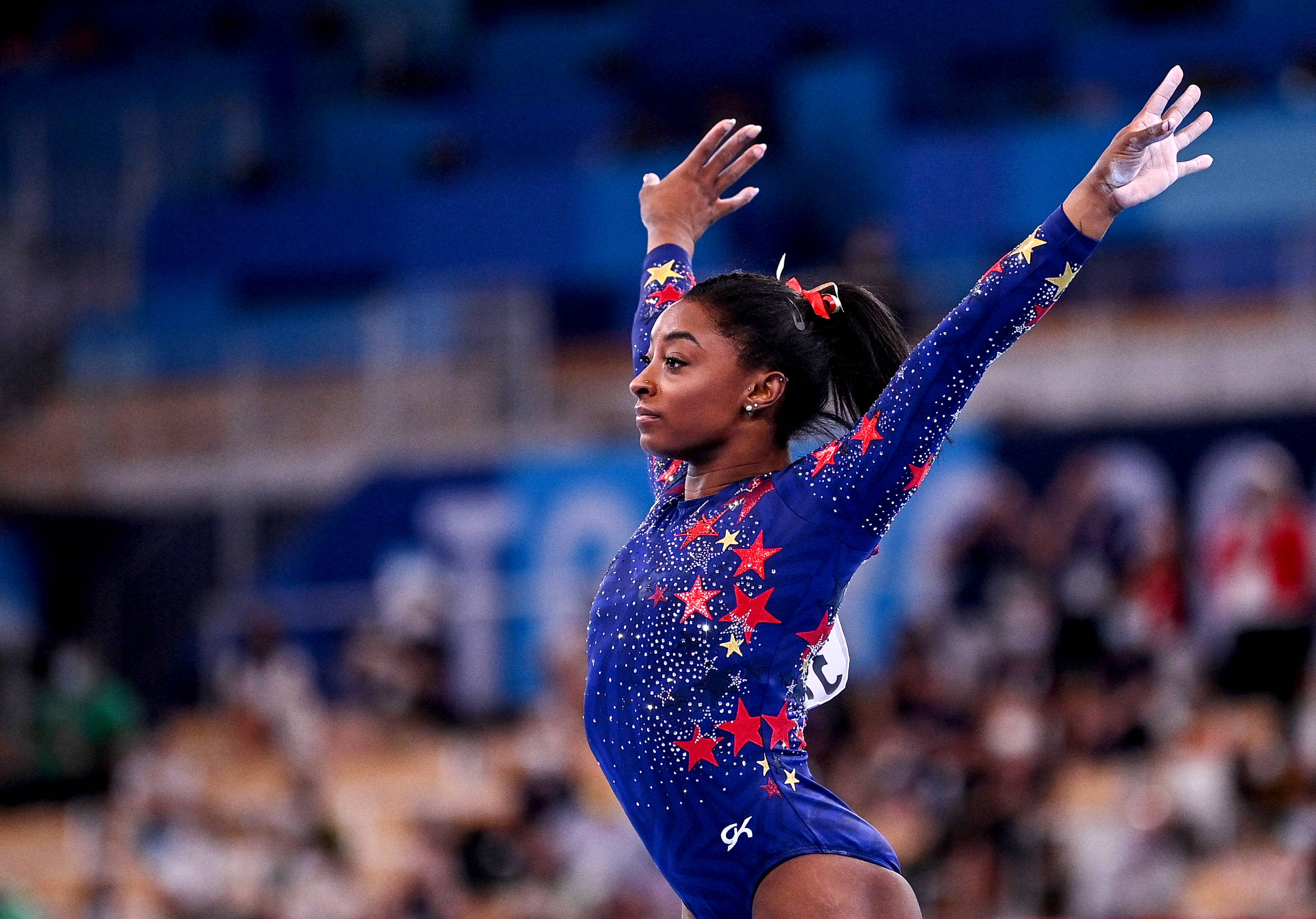 Simone Biles, blue star-spangled leotard, floor routine, Full HD Desktop Wallpaper