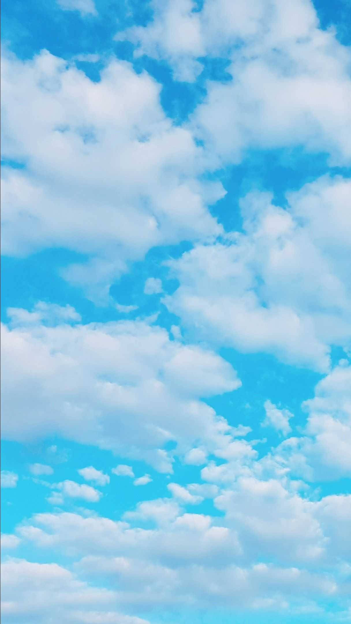 Simple Blue Aesthetic, cerulean sky, fluffy white clouds, Full HD Phone Wallpaper