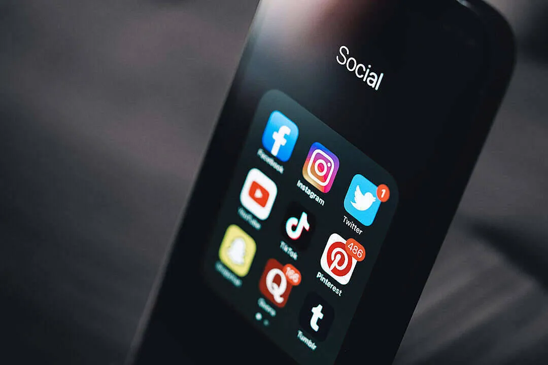 Simple Dark Aesthetic
