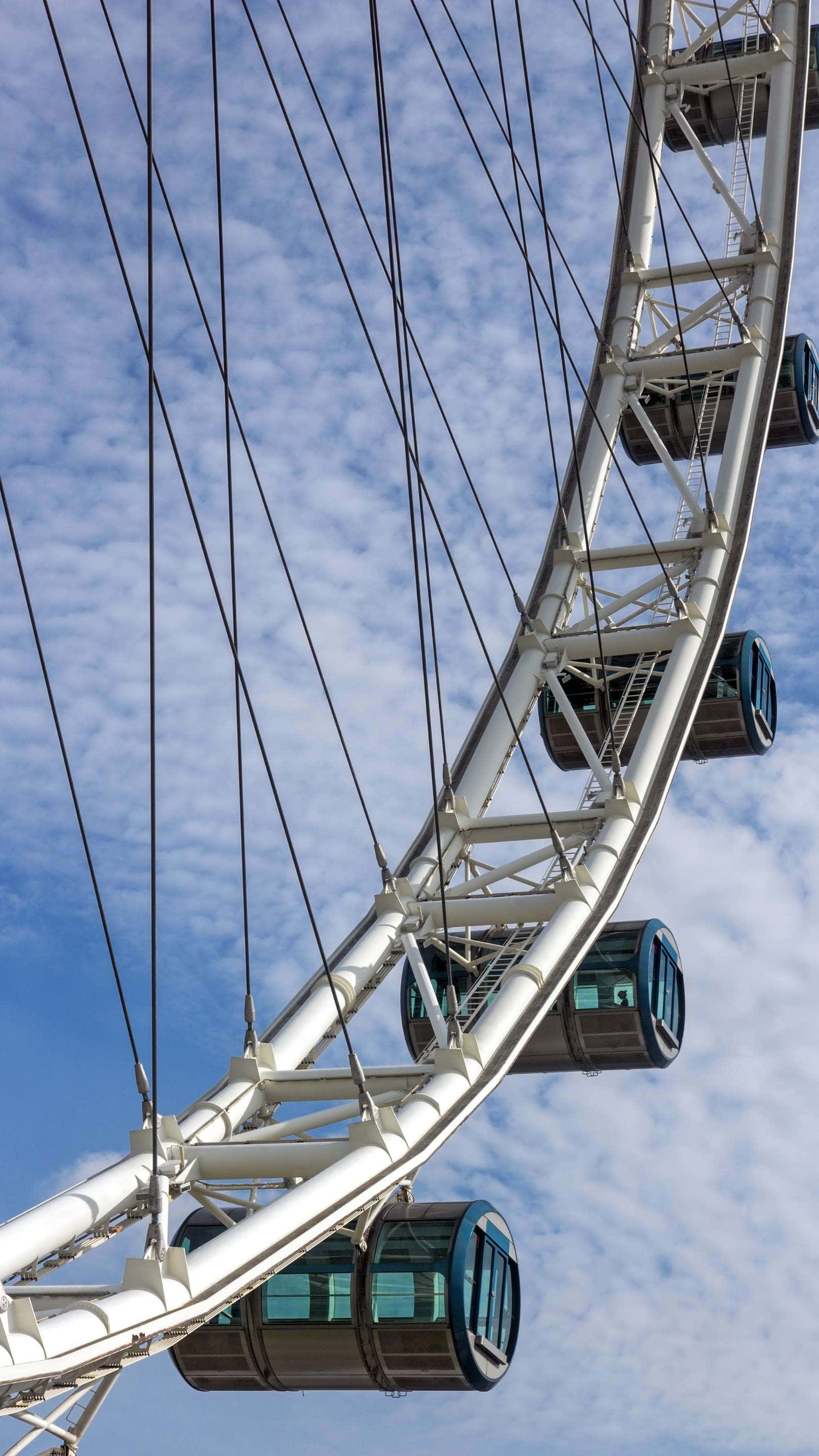 Singapore Flyer, white Ferris wheel, bright blue sky, 2K Phone Wallpaper