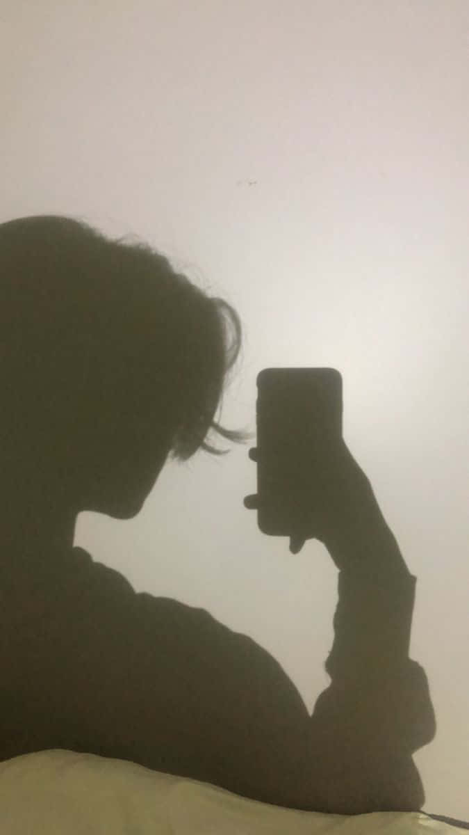 boy, silhouette, phone, SD Phone Wallpaper