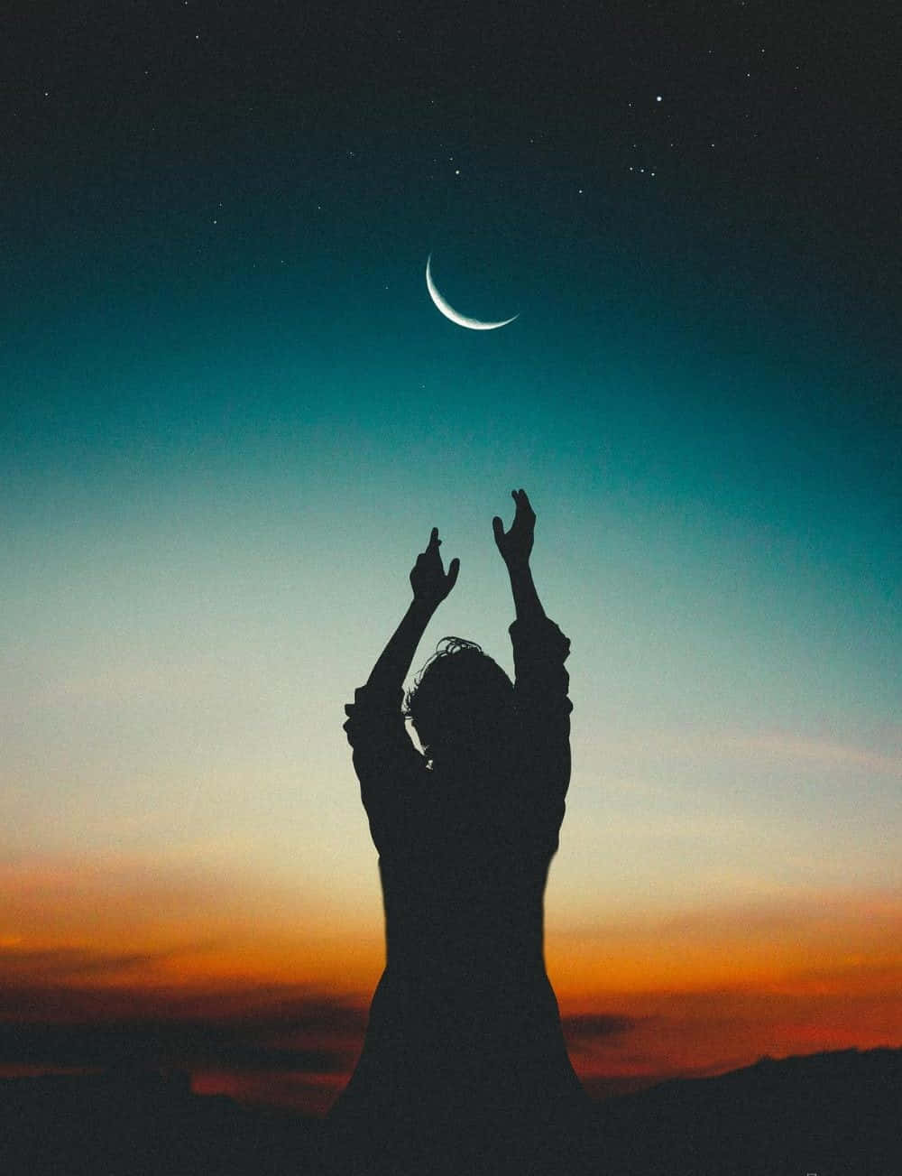 single woman, silhouette, crescent moon, HD Phone Wallpaper