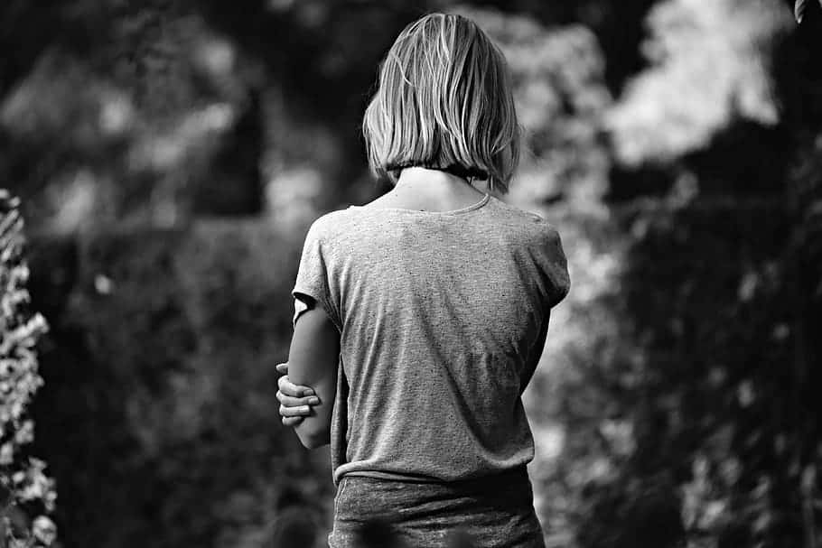 Solitary Girl Holding Herself, young girl, short hair, SD Desktop Wallpaper