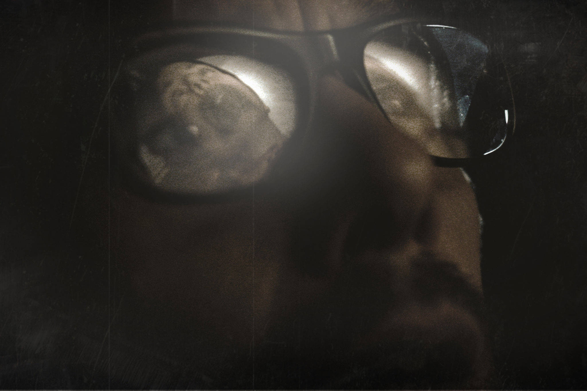 Sinister, close-up, glasses, Full HD Desktop Wallpaper