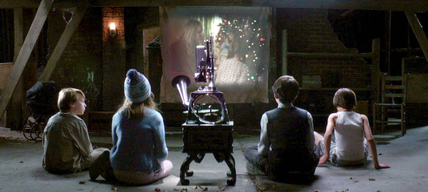 Sinister 2, vintage projector, glowing film, HD Desktop Wallpaper