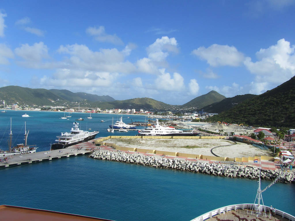 Sint Maarten, pier, luxury yachts, SD Desktop Wallpaper
