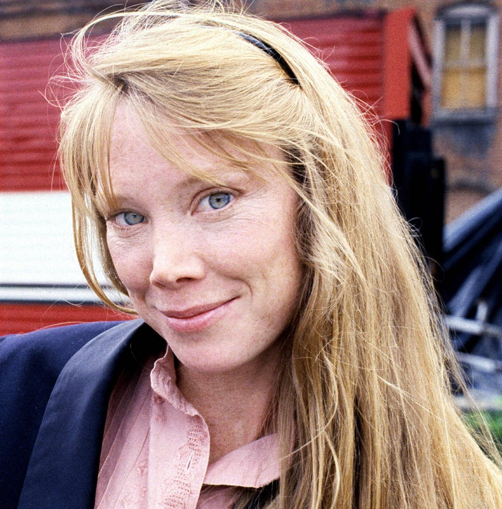 Sissy Spacek, long blonde hair, blue eyes, SD Phone Wallpaper