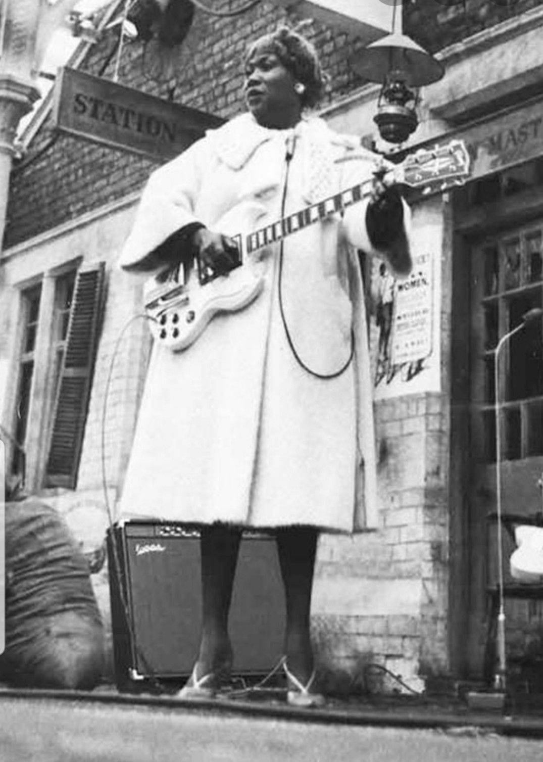 Sister Rosetta Tharpe, black and white photo, white coat, HD Phone Wallpaper