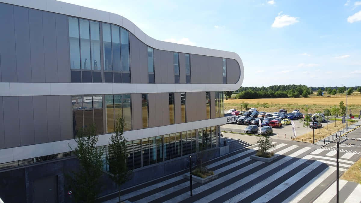 Sittard, modern curved glass building, parking lot, SD Desktop Wallpaper