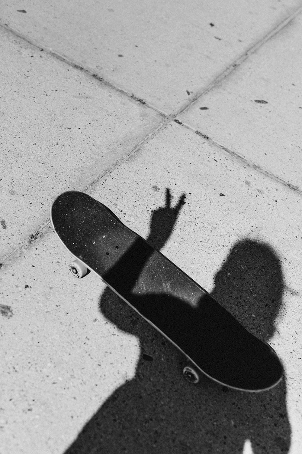 peace sign, black and white skateboard, concrete, HD Phone Wallpaper