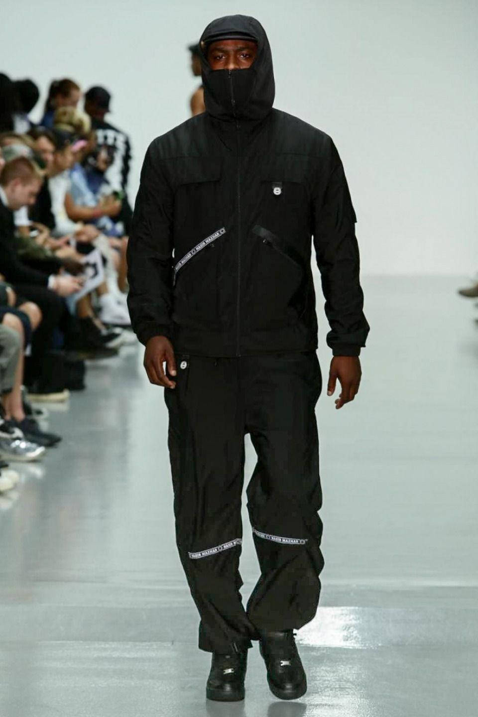 Skepta, all black hooded outfit, minimalist runway, HD Phone Wallpaper