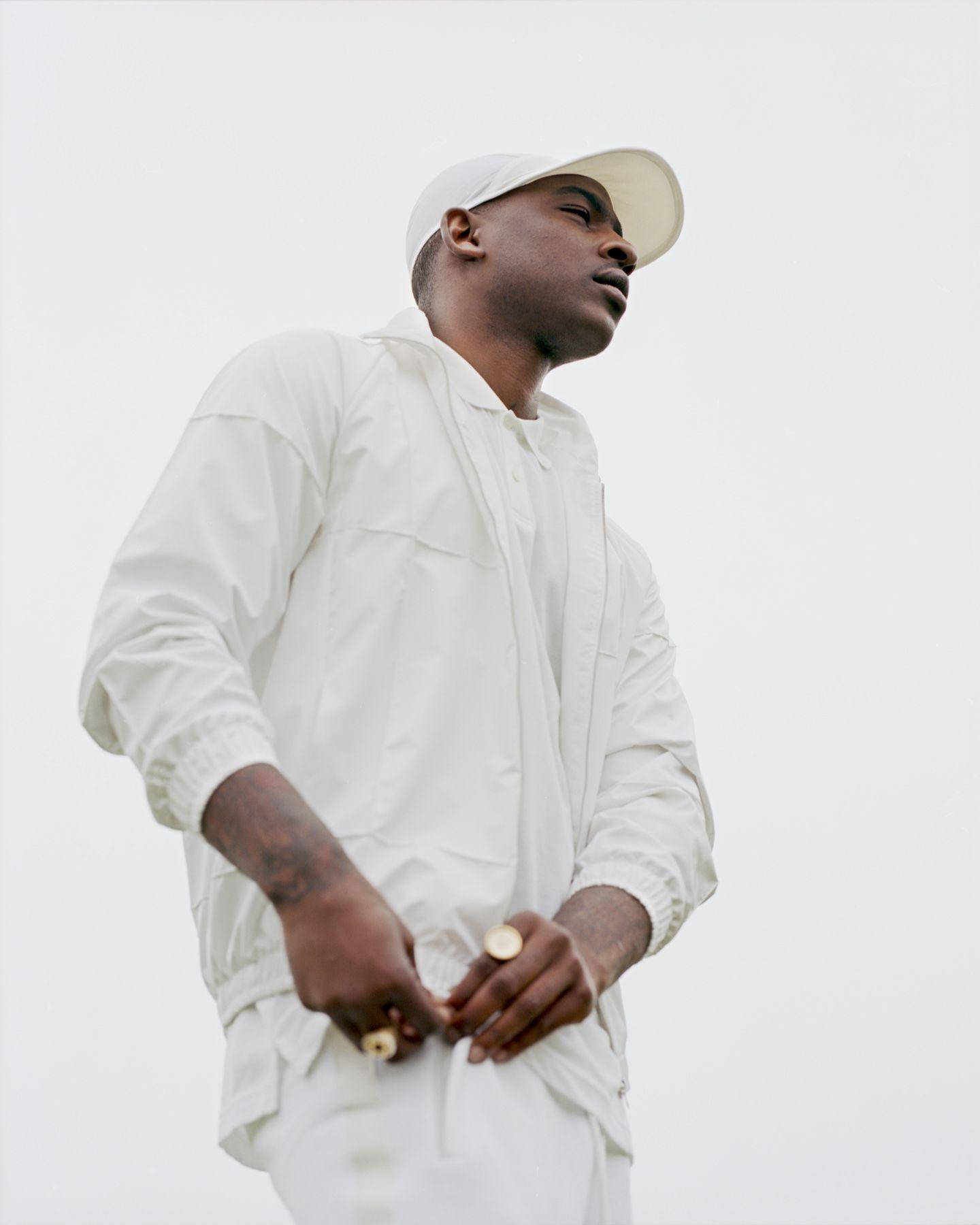 Skepta, full white outfit, white attire, HD Phone Wallpaper