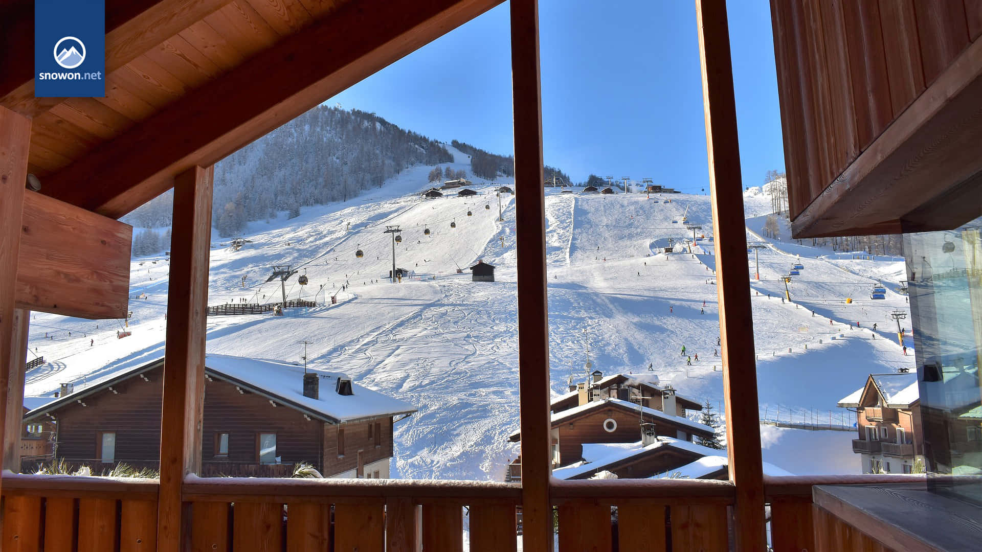 Ski Mountain, chalet, snowy ski slopes, Full HD Desktop Wallpaper