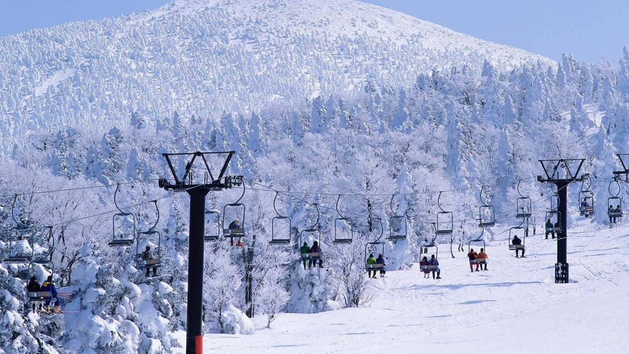 Ski Resort, snowy mountain slope, ski lift chairs, SD Desktop Wallpaper