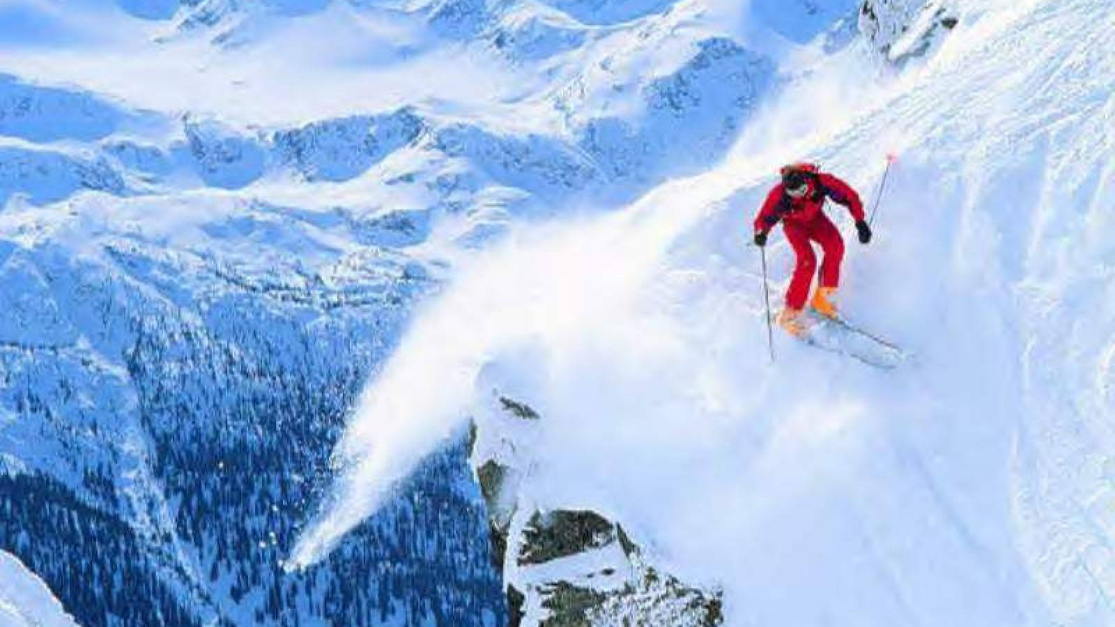 Skiing, mountain edge, bright red suit, HD Desktop Wallpaper