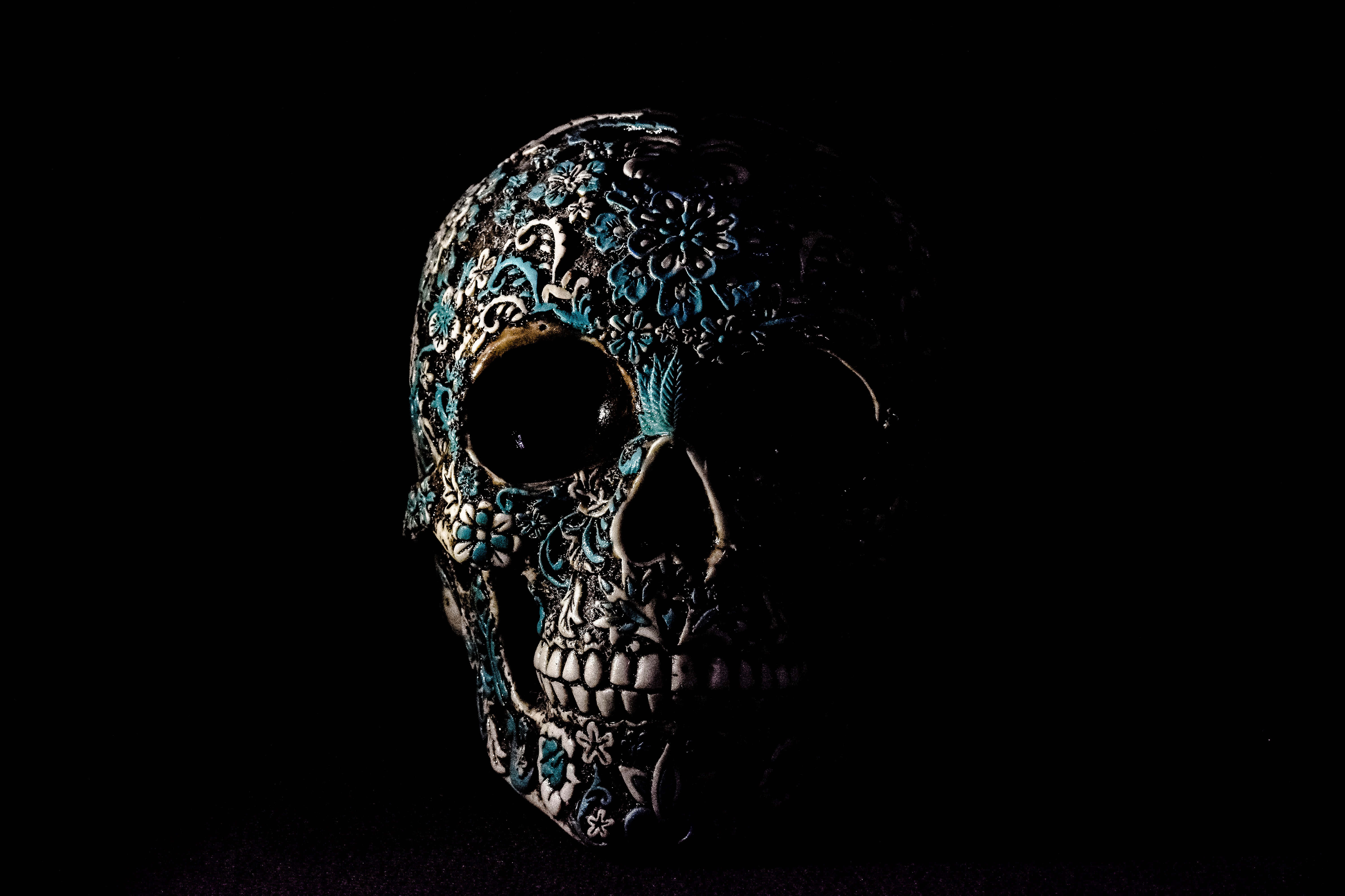 Skull Phone 6000, turquoise, floral patterns, 5K Desktop Wallpaper
