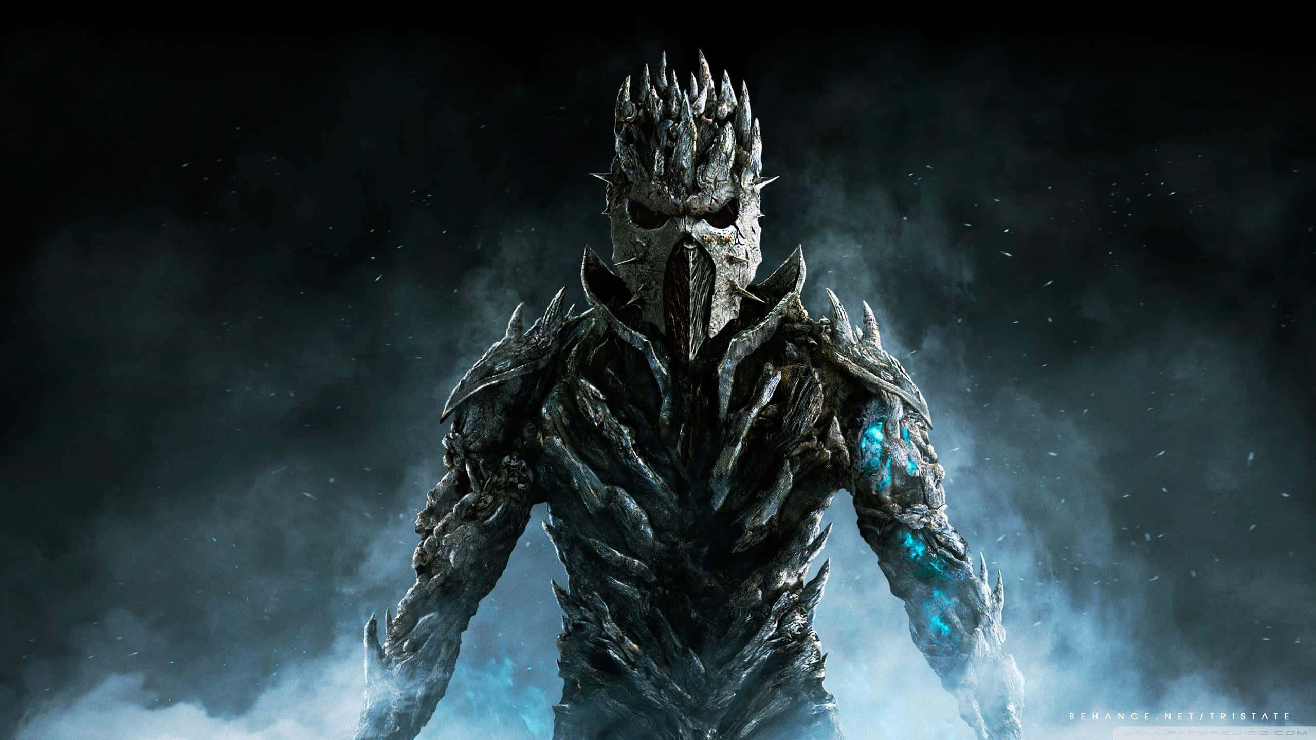 Skyrim Dawnguard, spiked helmet, glowing blue veins, 2K Desktop Wallpaper