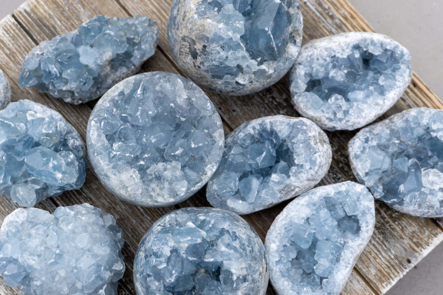 Slate Blue, blue crystal geodes, sparkling interiors, HD Desktop Wallpaper