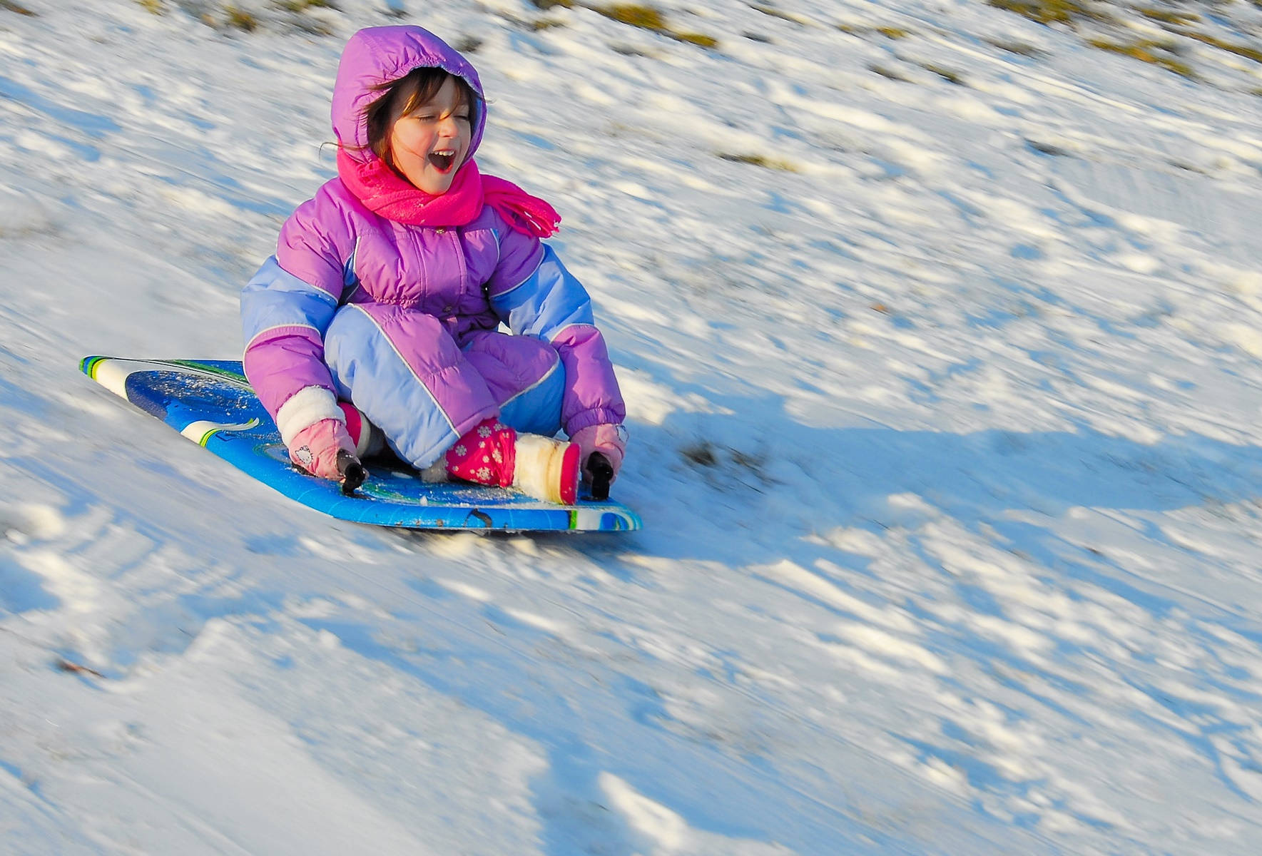 cute little girl, purple snowsuit, bright pink scarf, HD Desktop Wallpaper