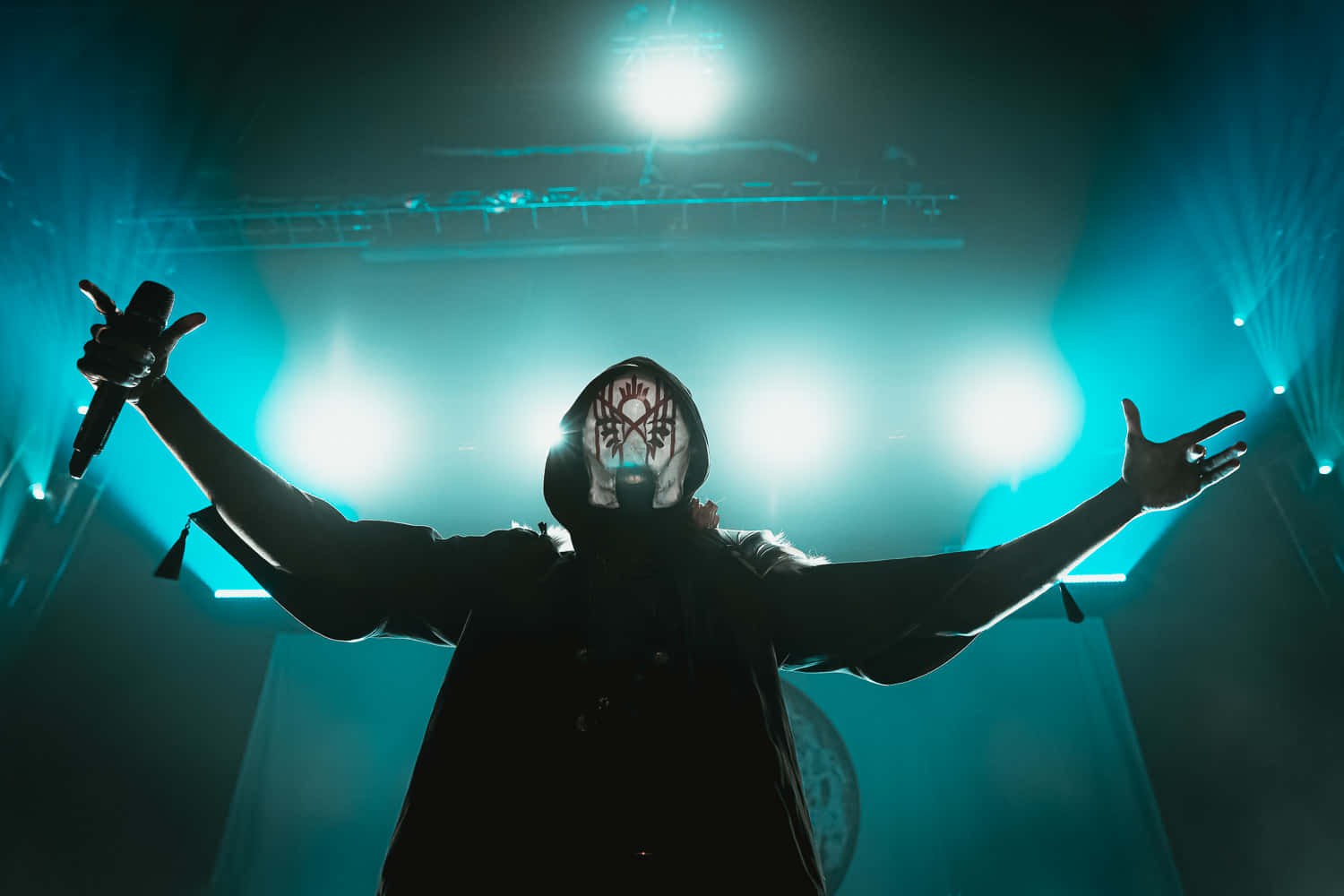 mysterious performer, masked performer, microphone, HD Desktop Wallpaper