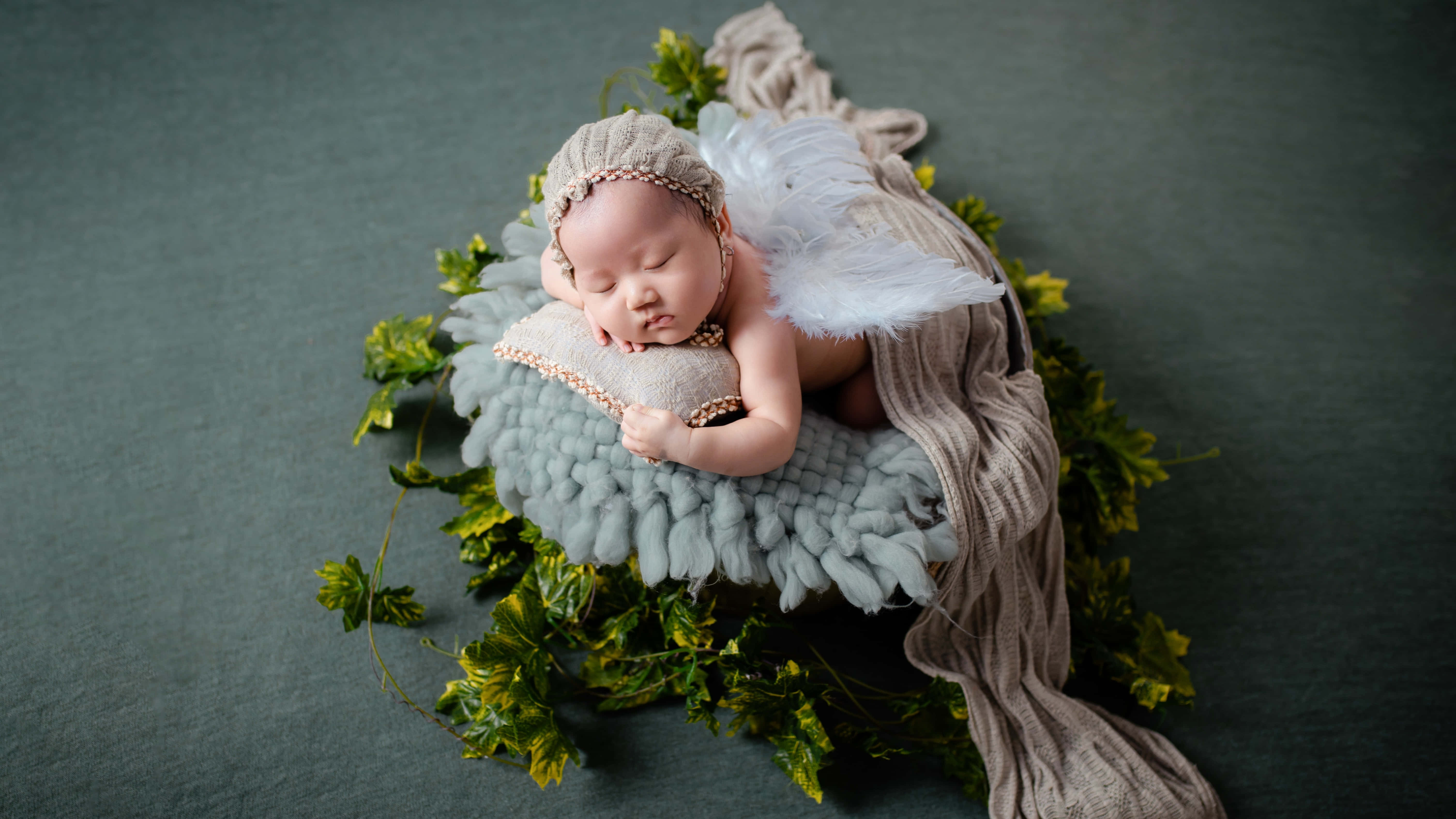 newborn baby, angel wings, knit cap, 5K Desktop Wallpaper