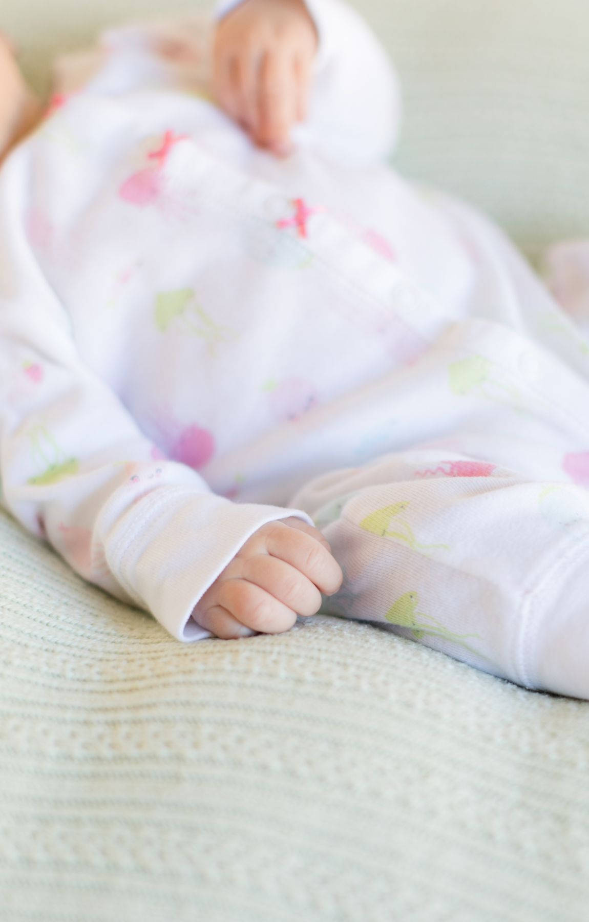 baby, tiny hands, feet, HD Phone Wallpaper
