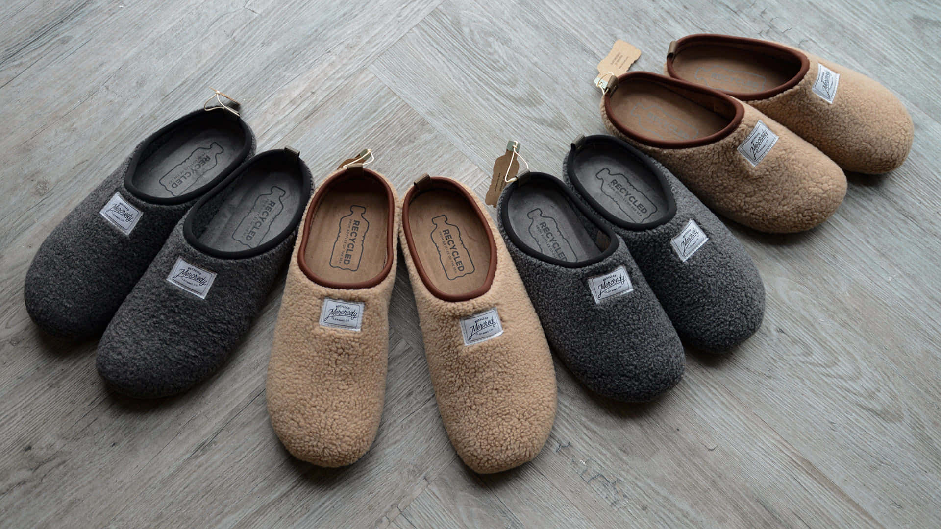 assorted comfort slippers, fleece slippers, gray, Full HD Desktop Wallpaper