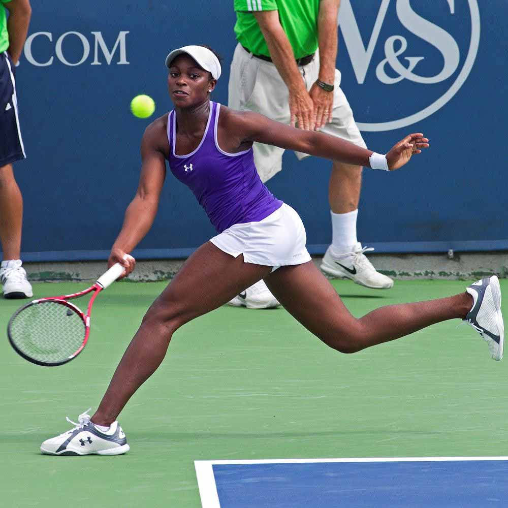 Sloane Stephens, purple and white gear, bright yellow ball, SD Desktop Wallpaper